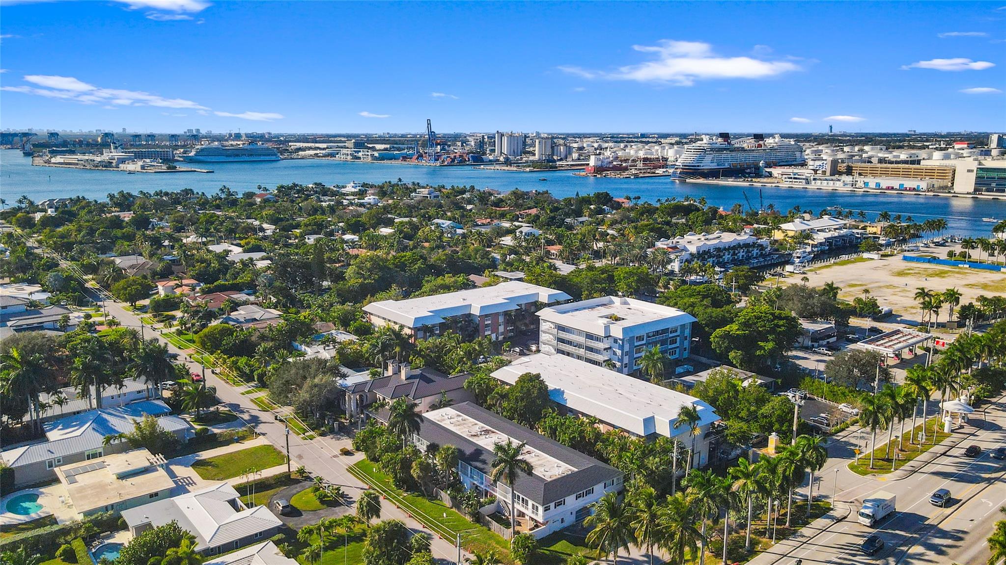 2426 SE 17th St 207A