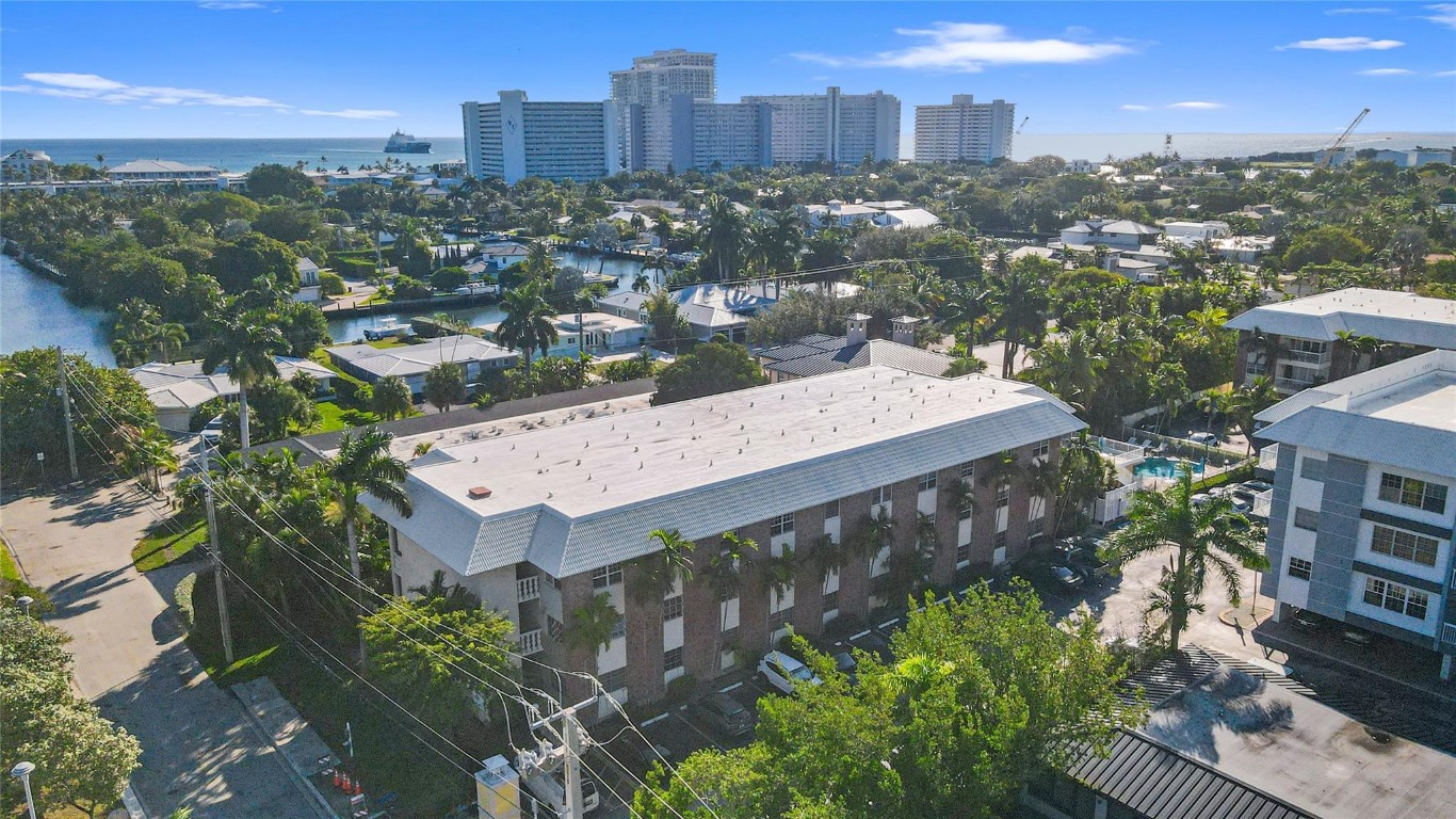 2426 SE 17th St 207A