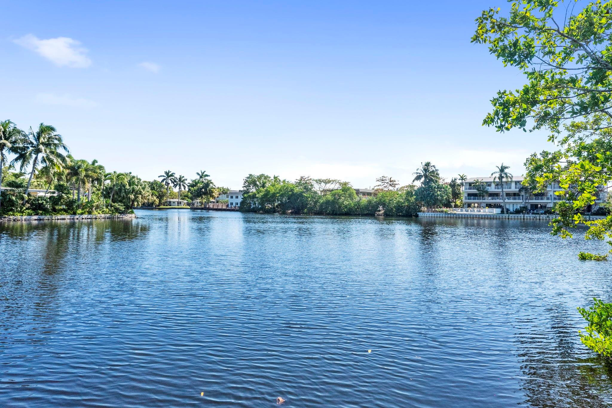 700 Kensington Place 700