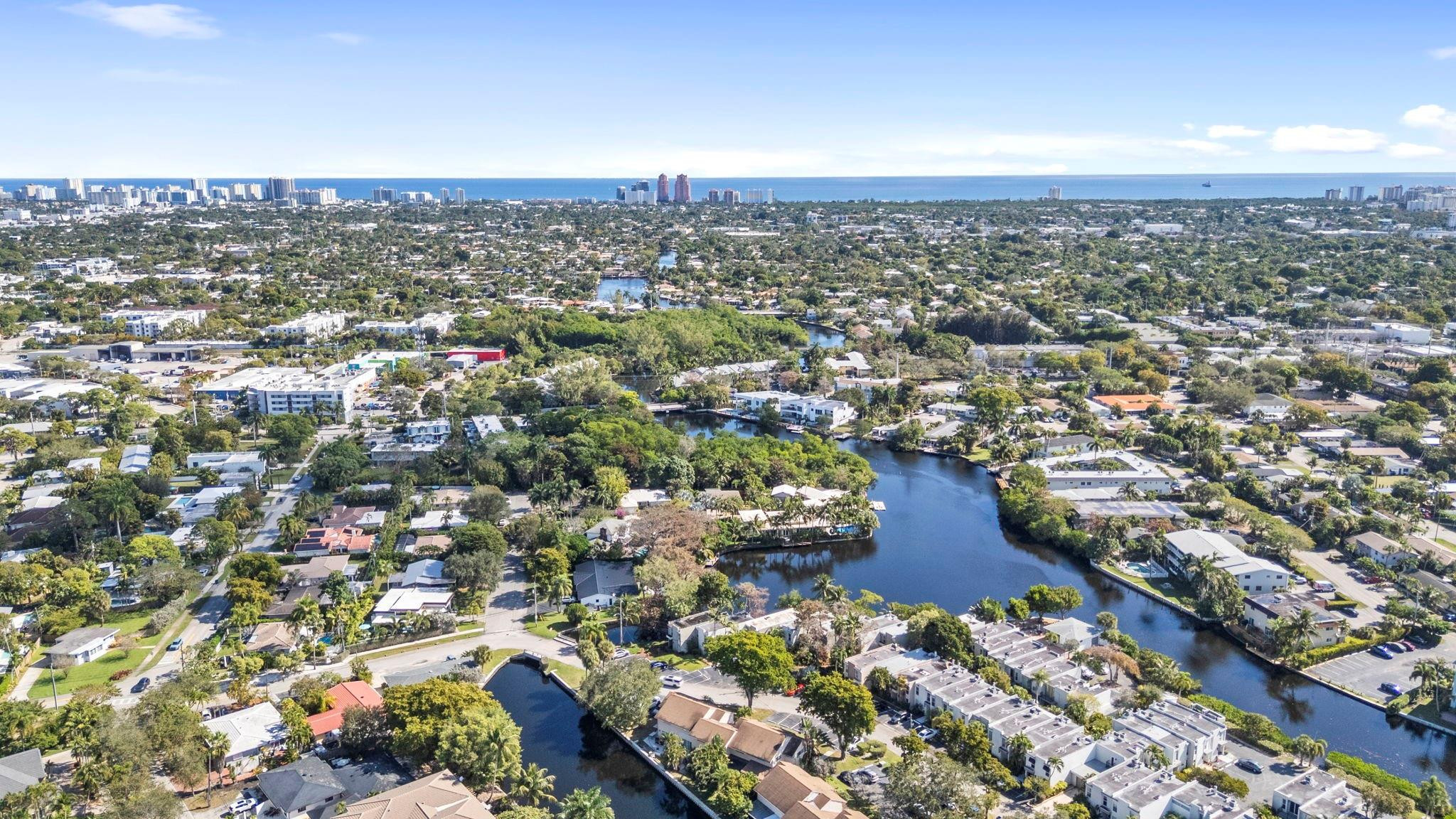 700 Kensington Place 700