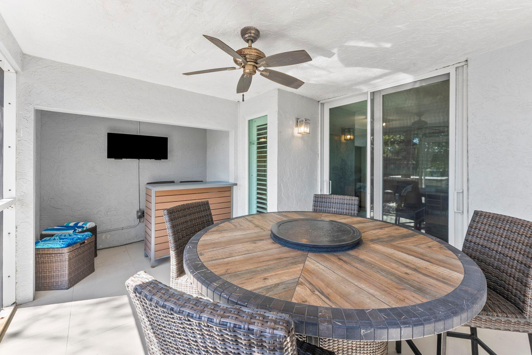 700 Kensington Place 700