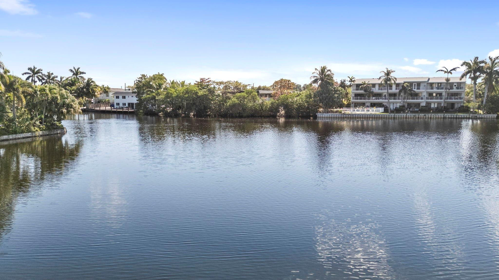 700 Kensington Place 700