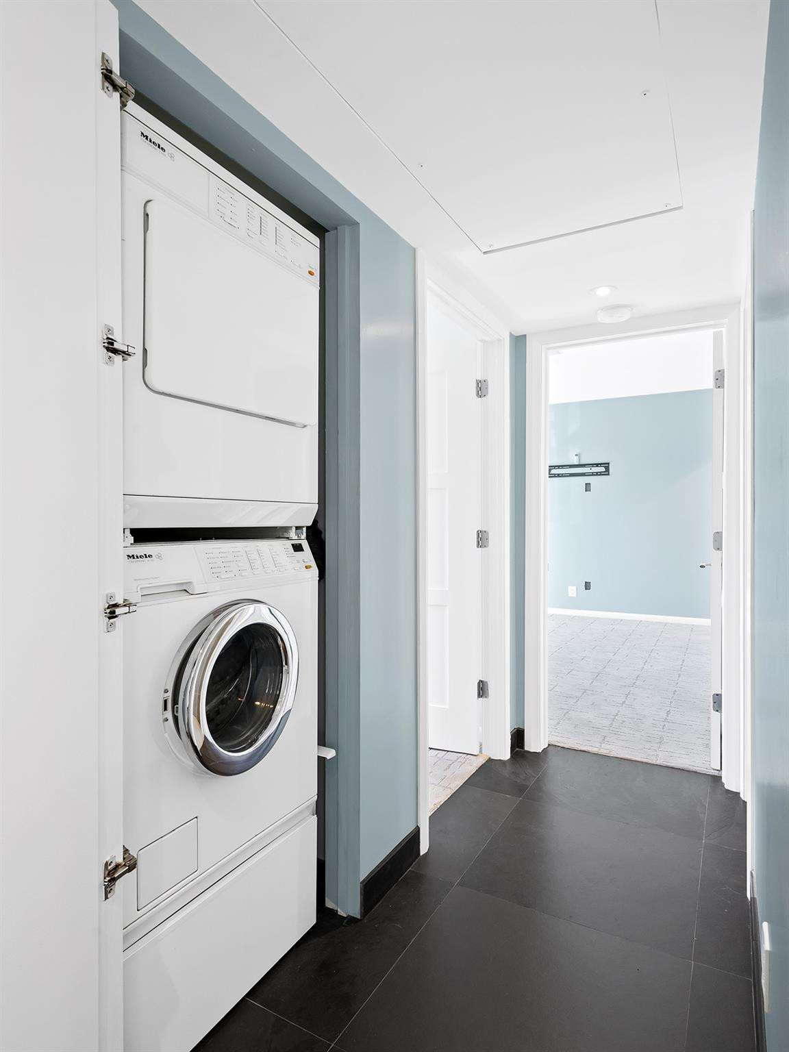 1560 S Ocean Lane 205