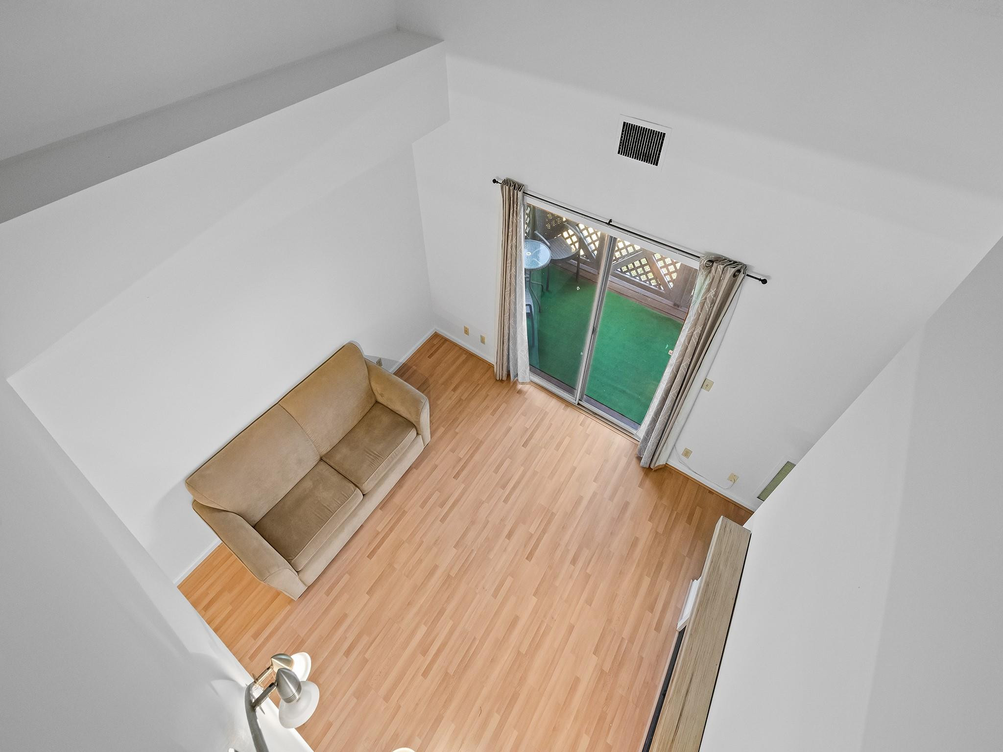 5095 Heatherhill Lane 8