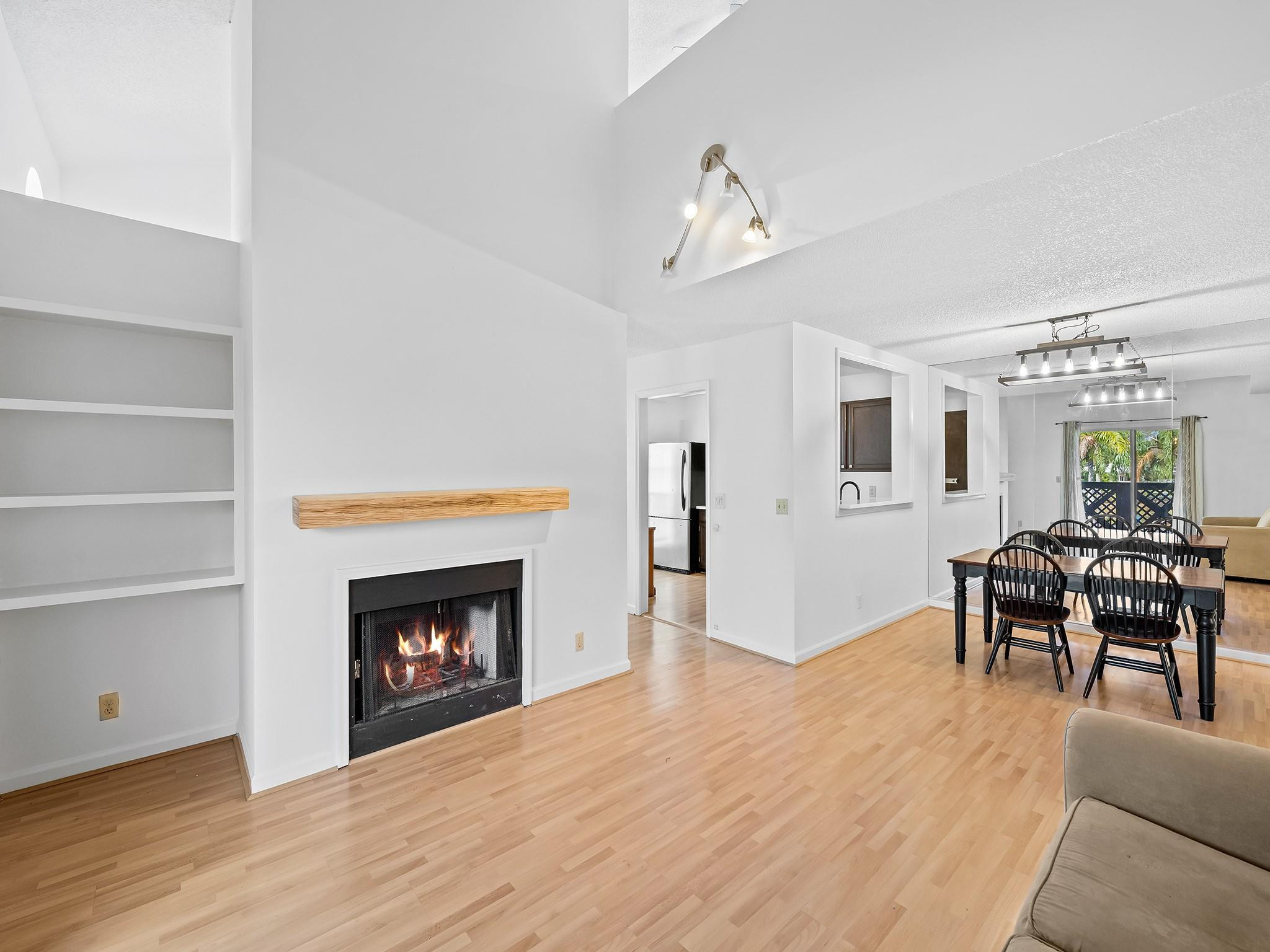 5095 Heatherhill Lane 8