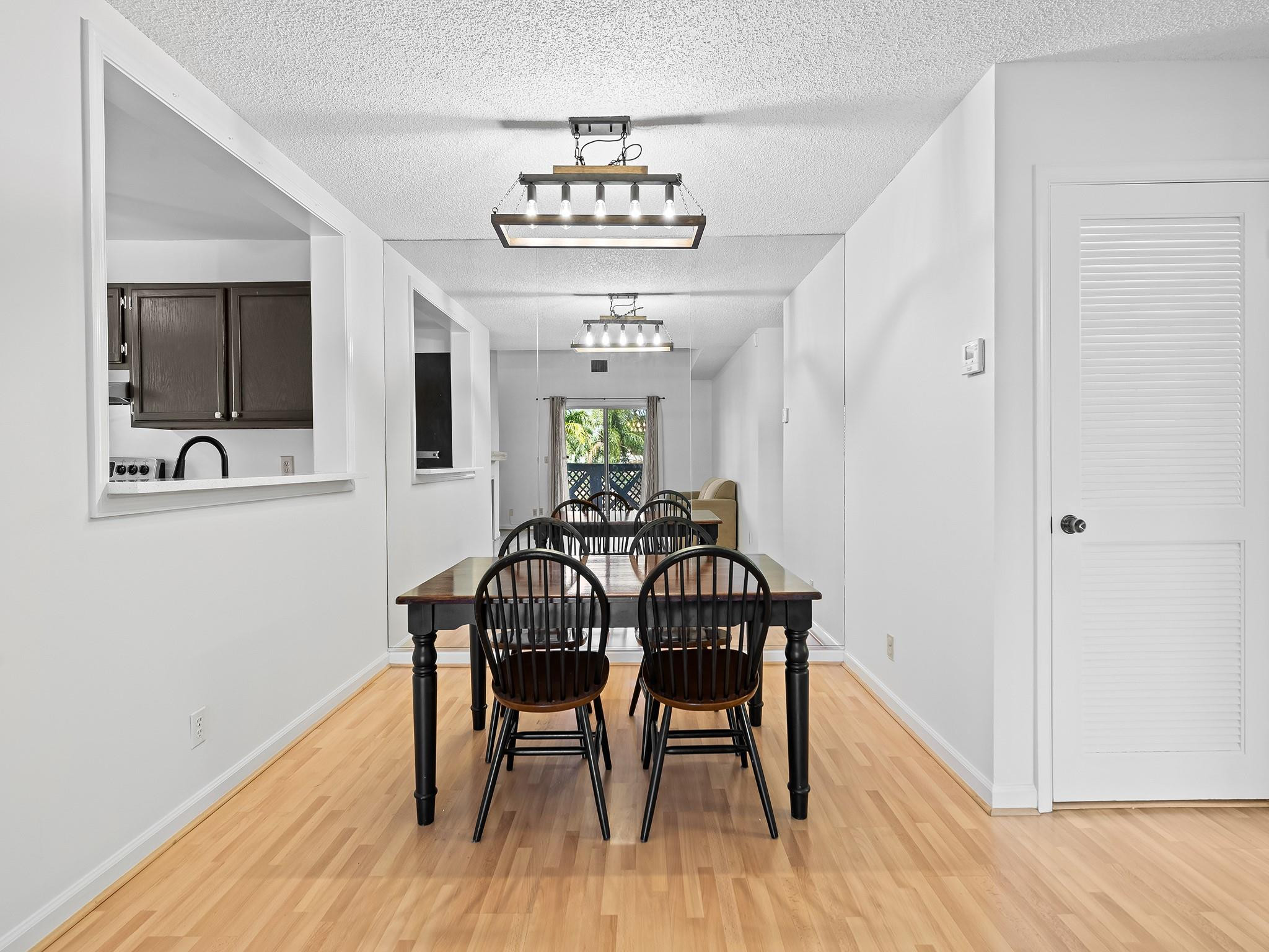 5095 Heatherhill Lane 8