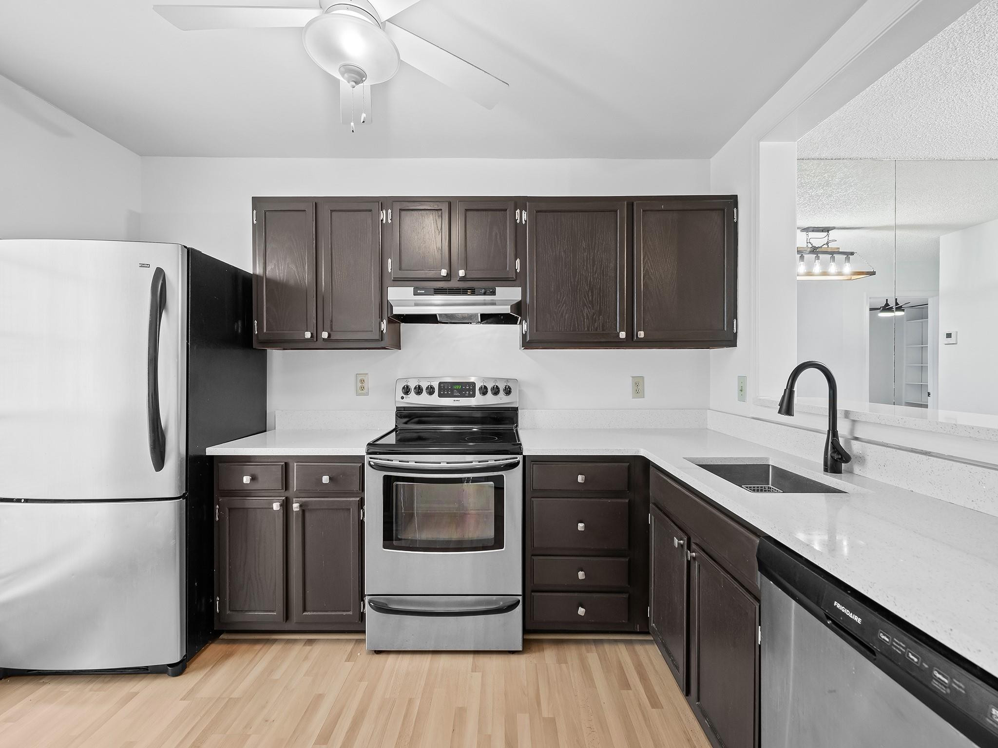 5095 Heatherhill Lane 8