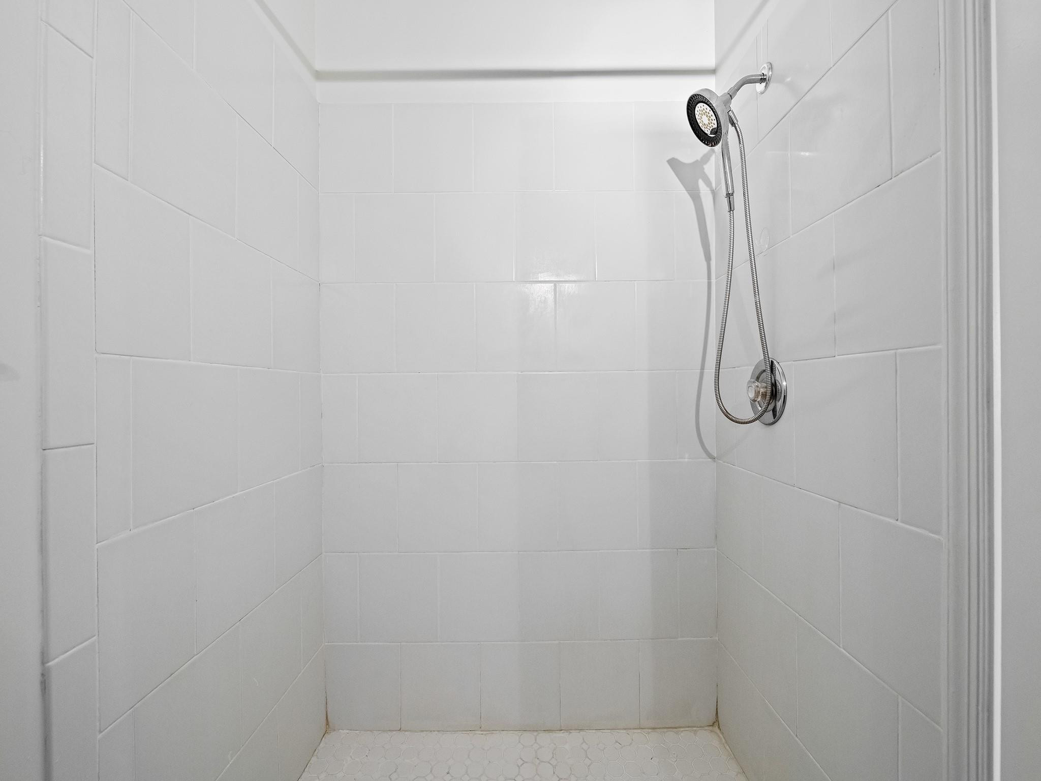 5095 Heatherhill Lane 8