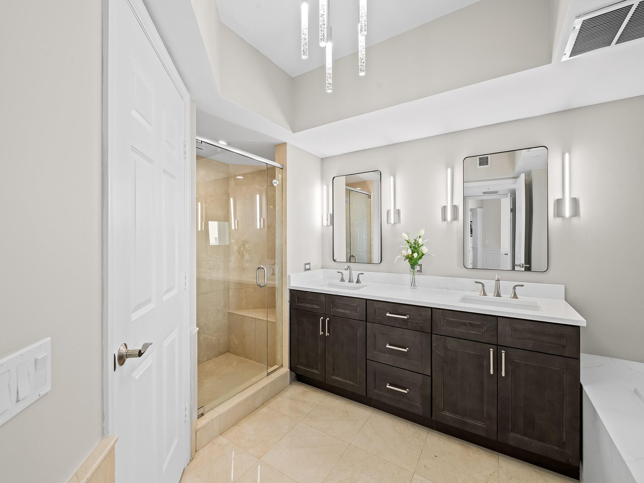 411 N New River Drive 3402