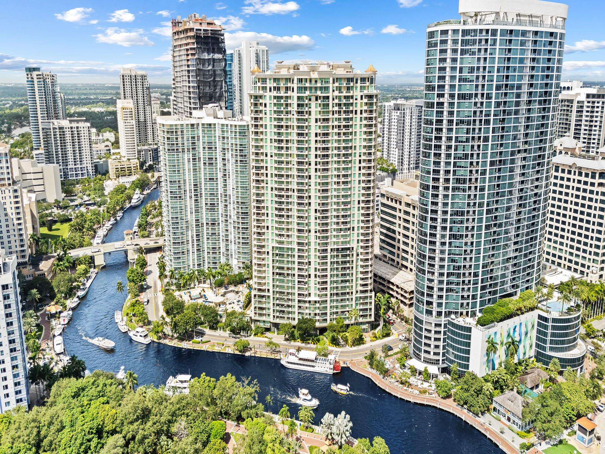 411 N New River Drive 3402