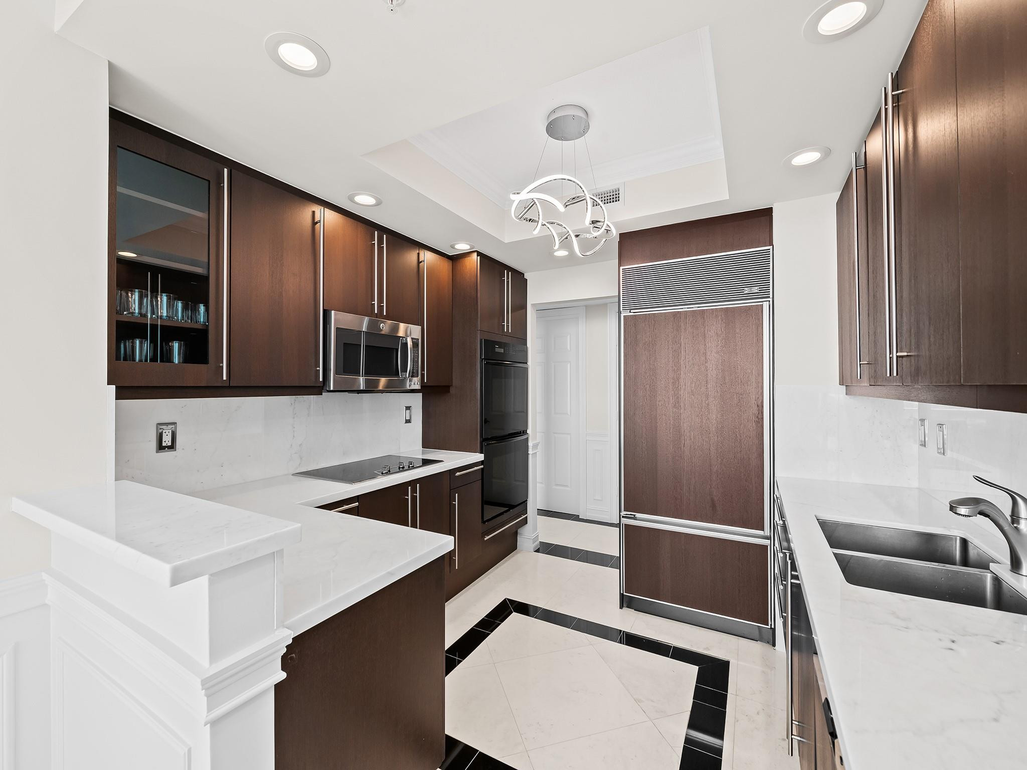 411 N New River Drive 3402