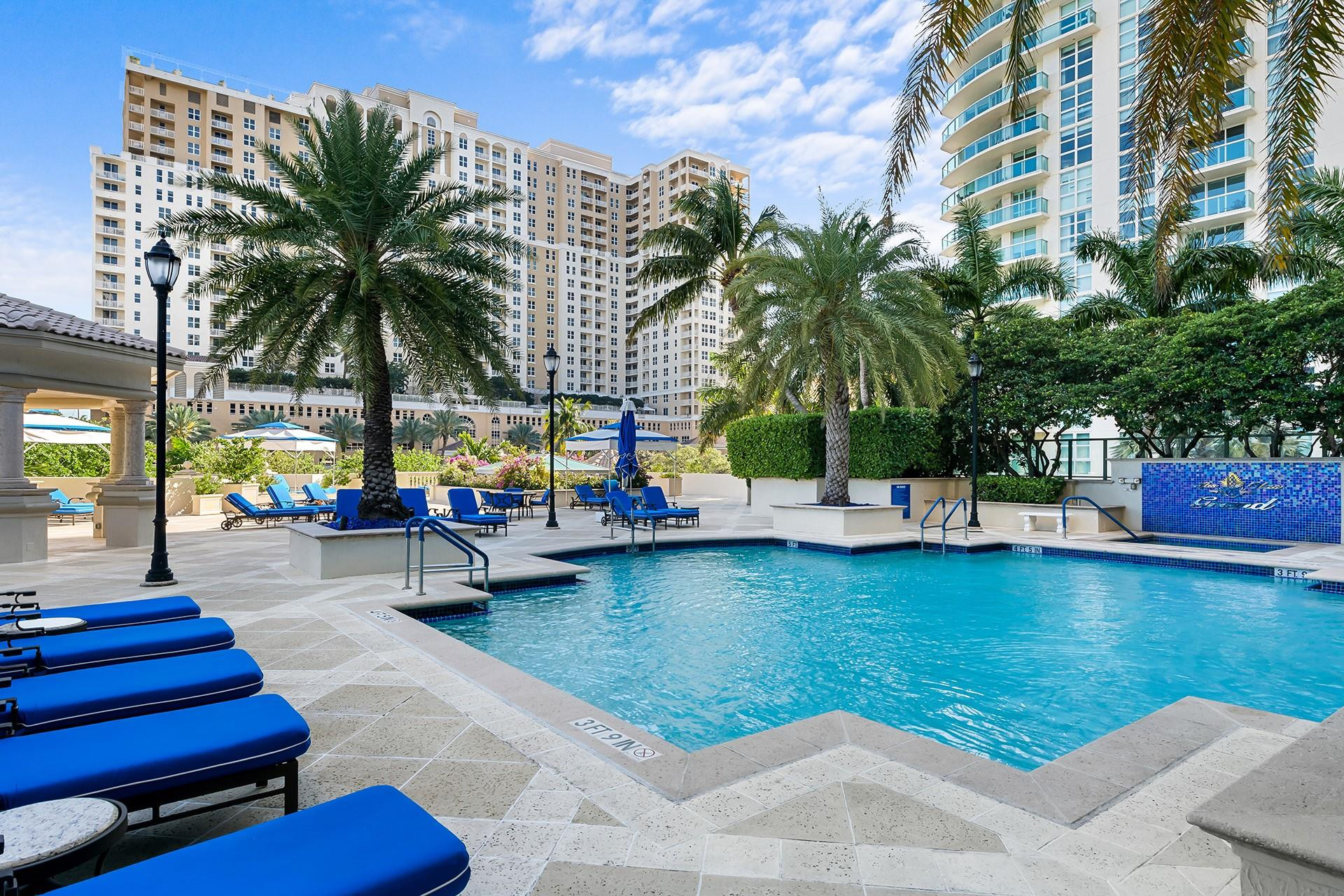 411 N New River Drive 3402
