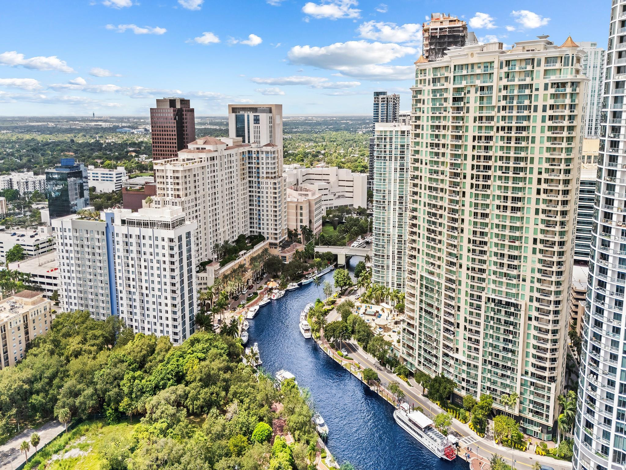 411 N New River Drive 3402