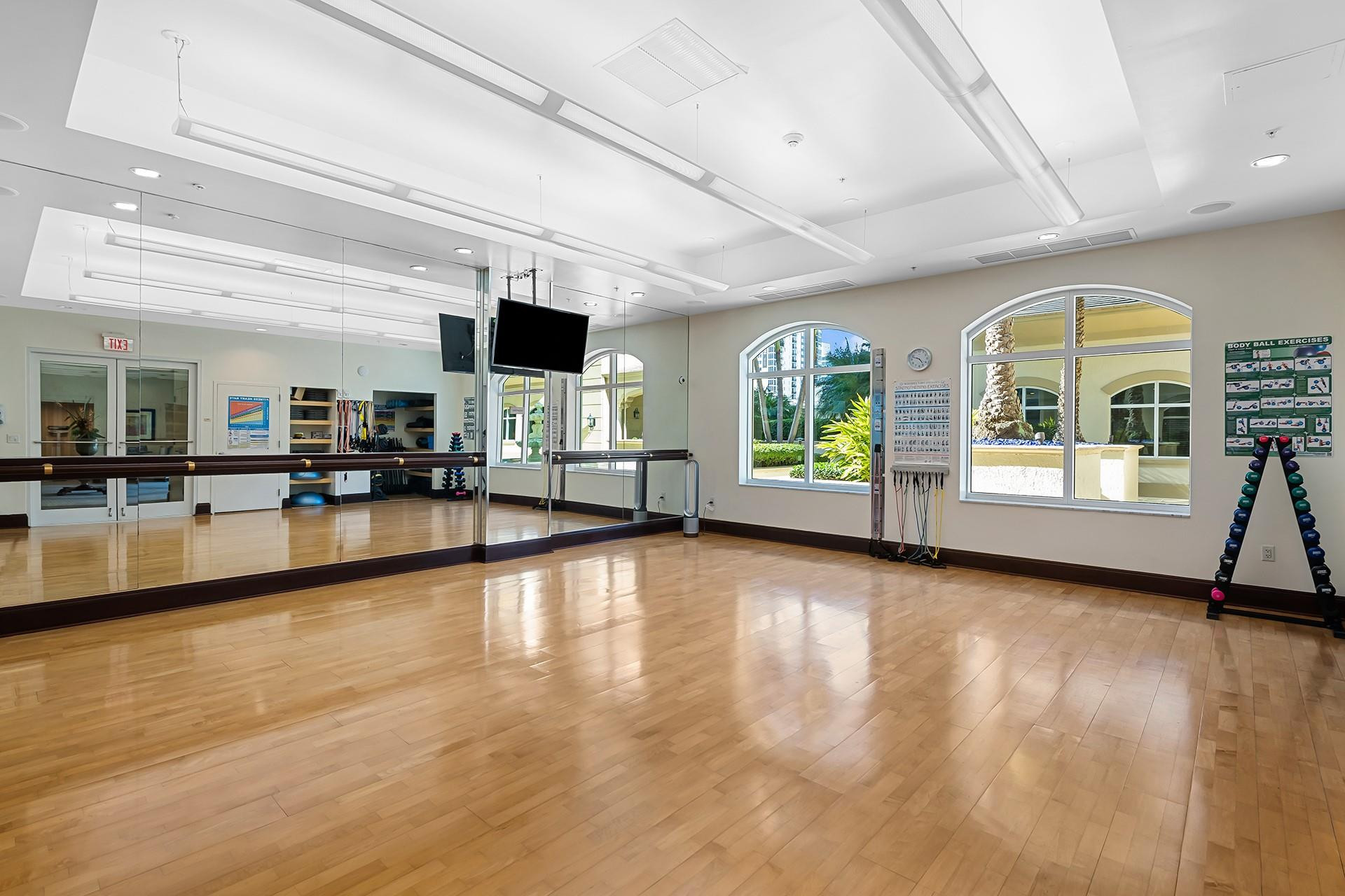 411 N New River Drive 3402