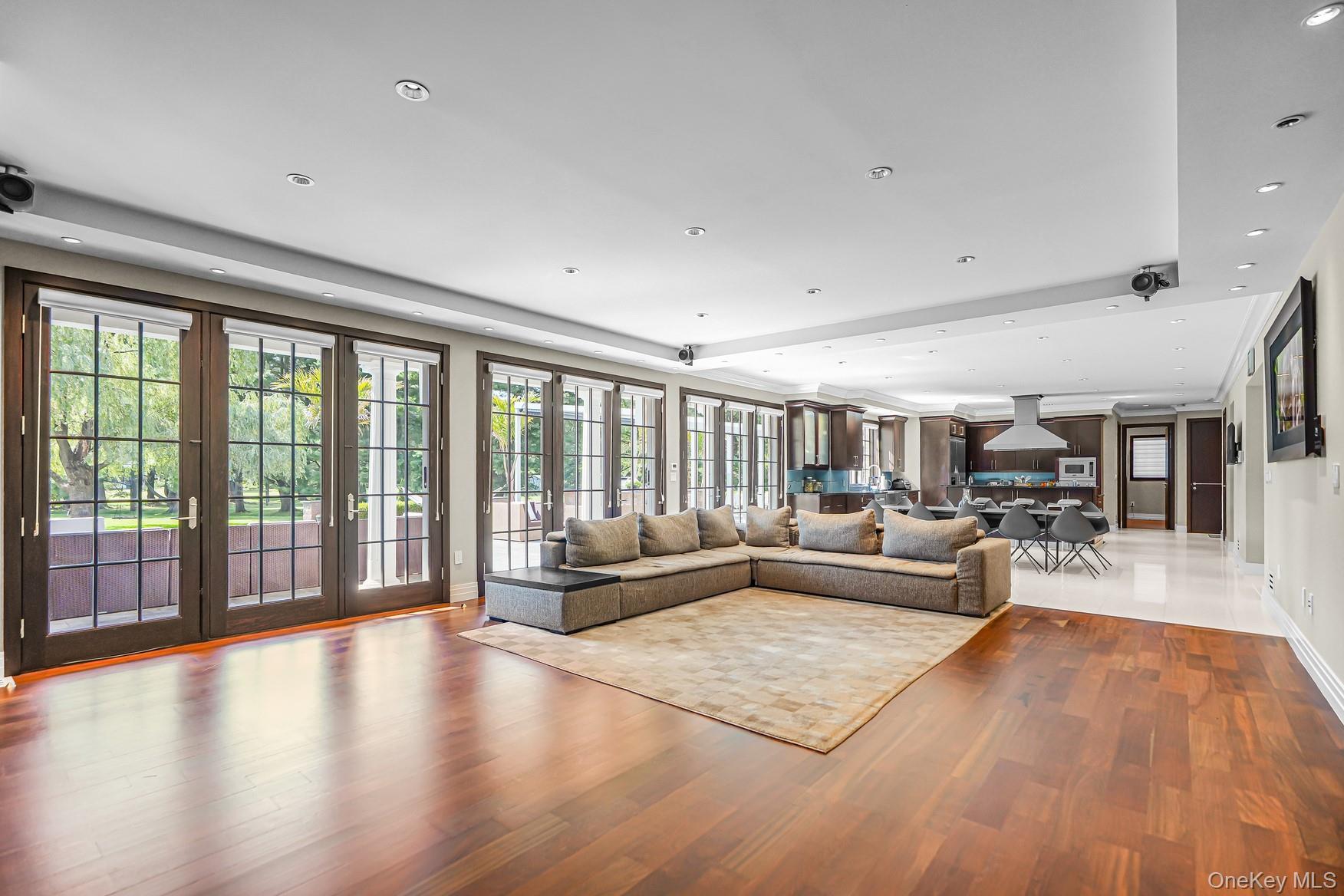 5 Farmwoods Lane