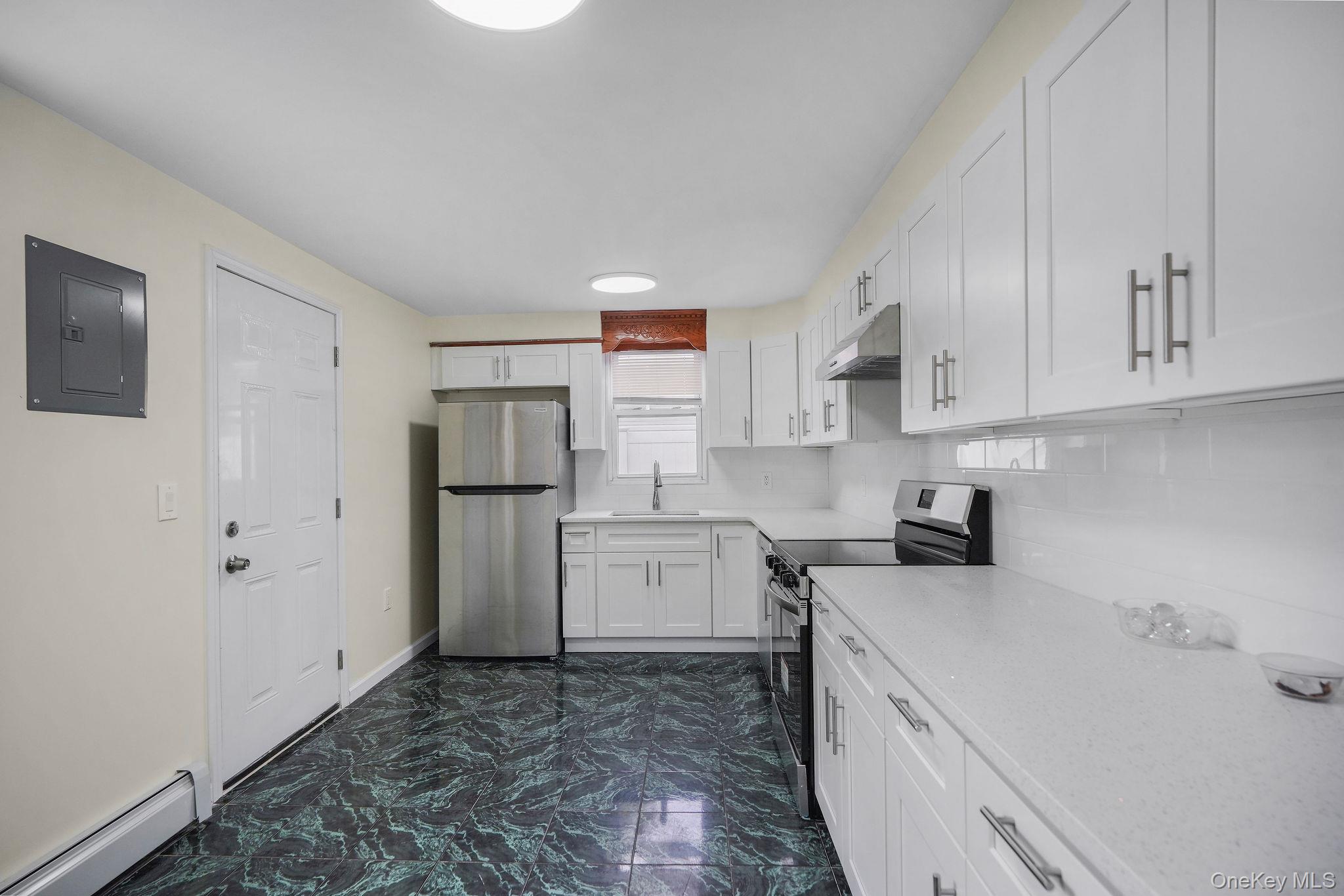 1565 10th Street