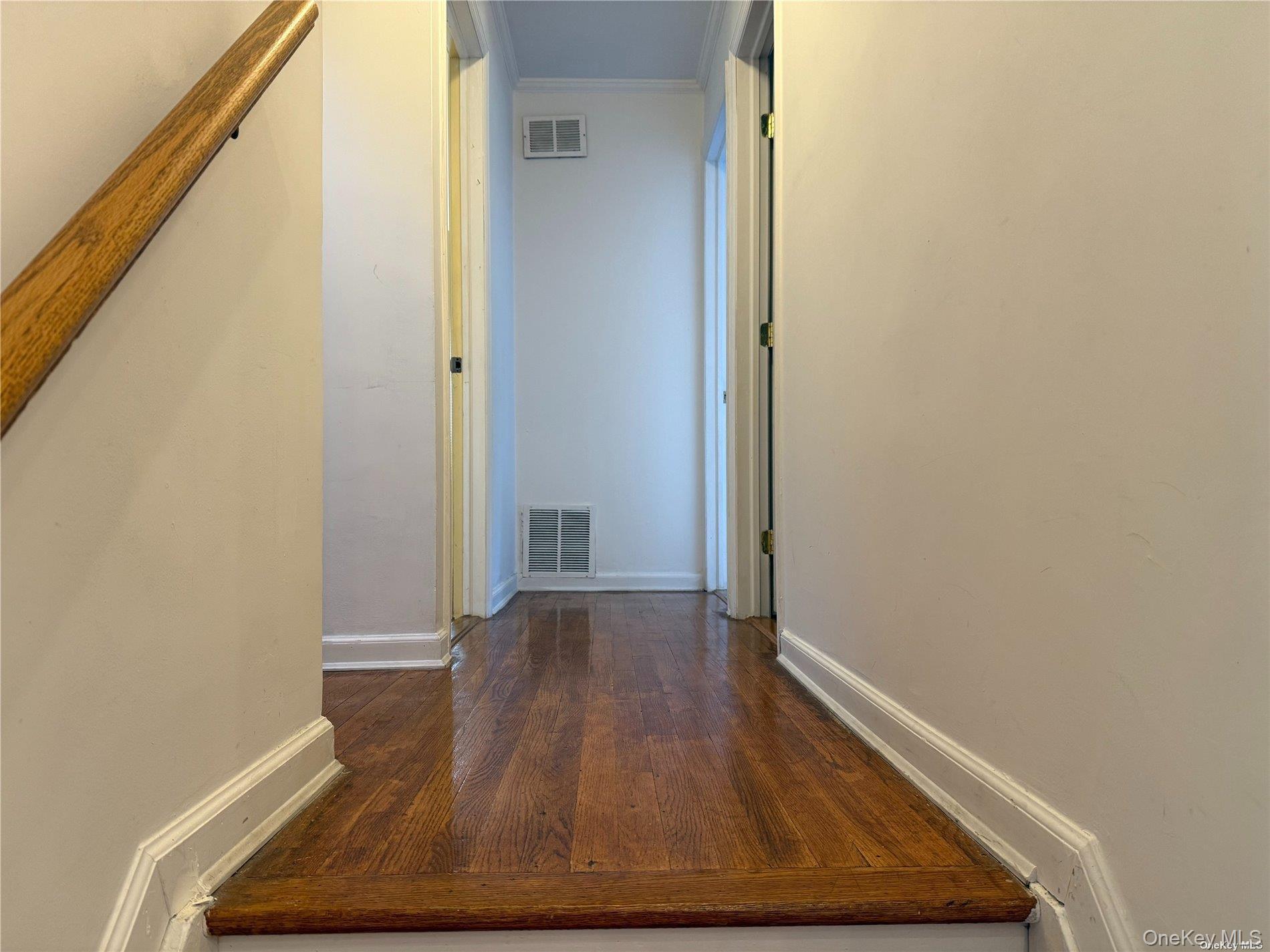 11 Syosset Circle