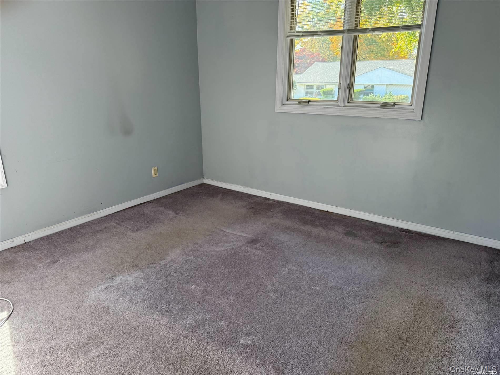 11 Syosset Circle