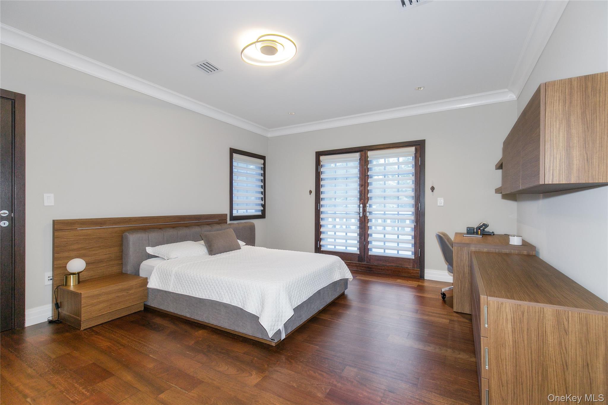 5 Farmwoods Lane