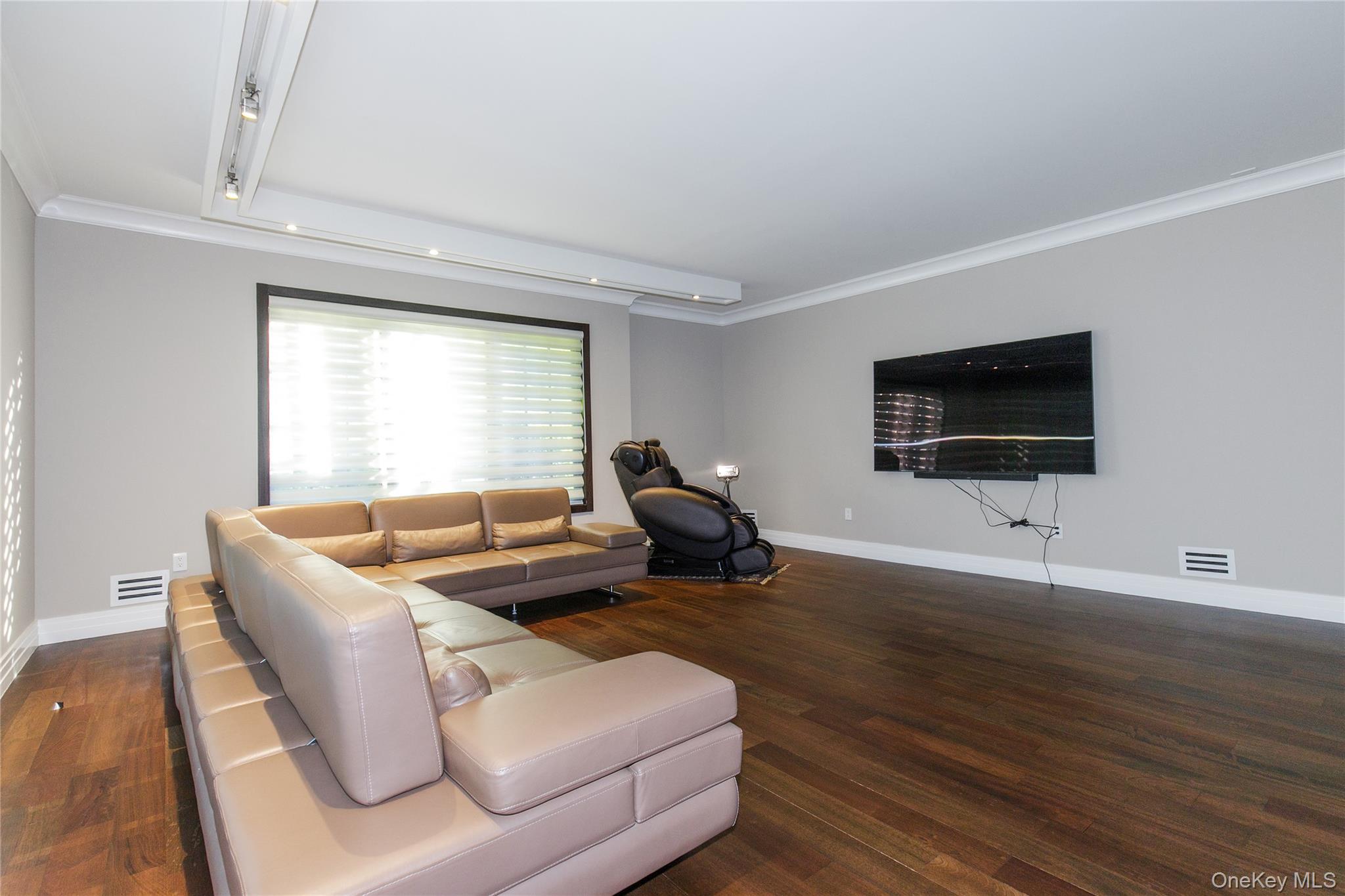 5 Farmwoods Lane