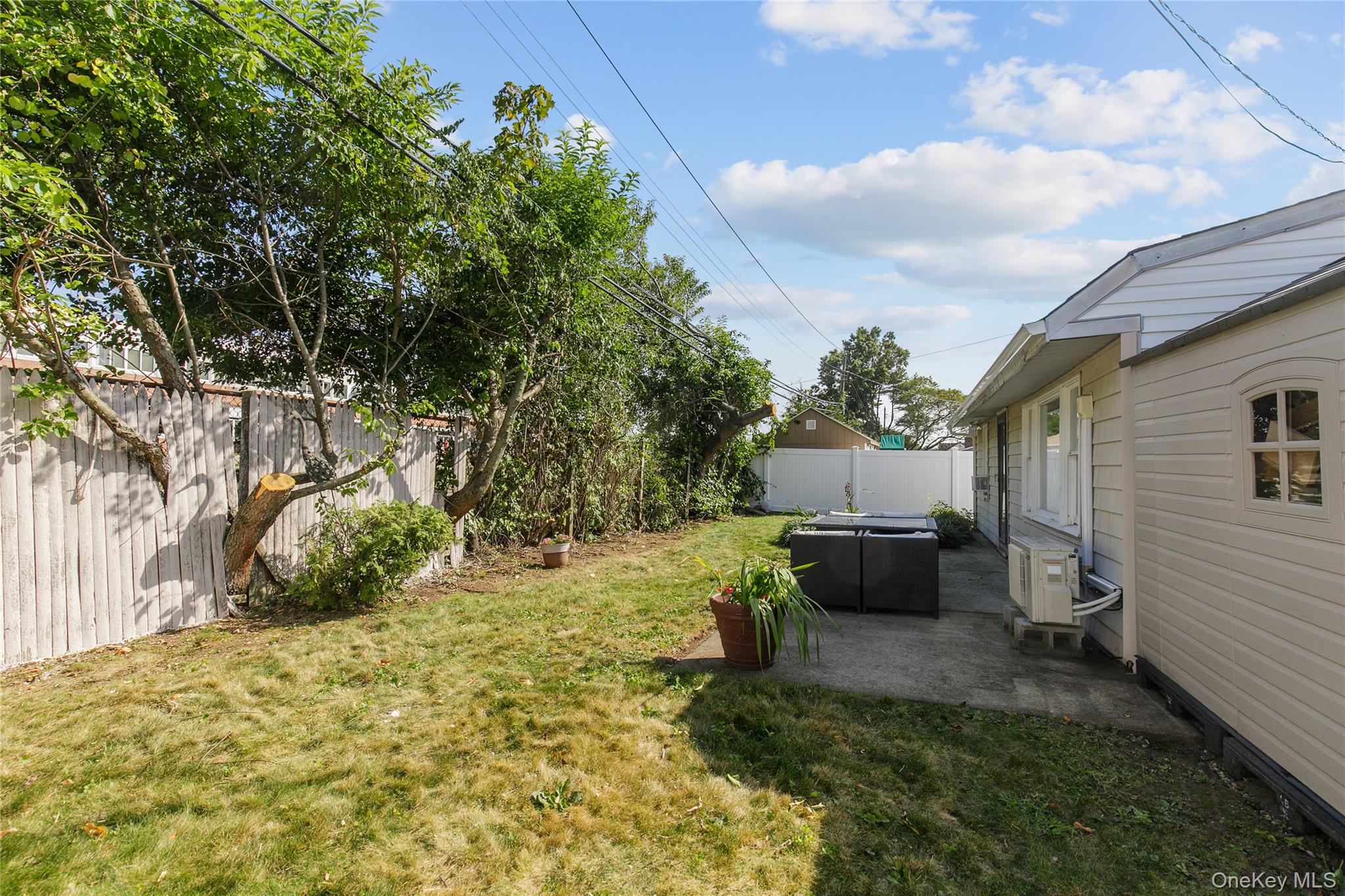 35 Lowland Road