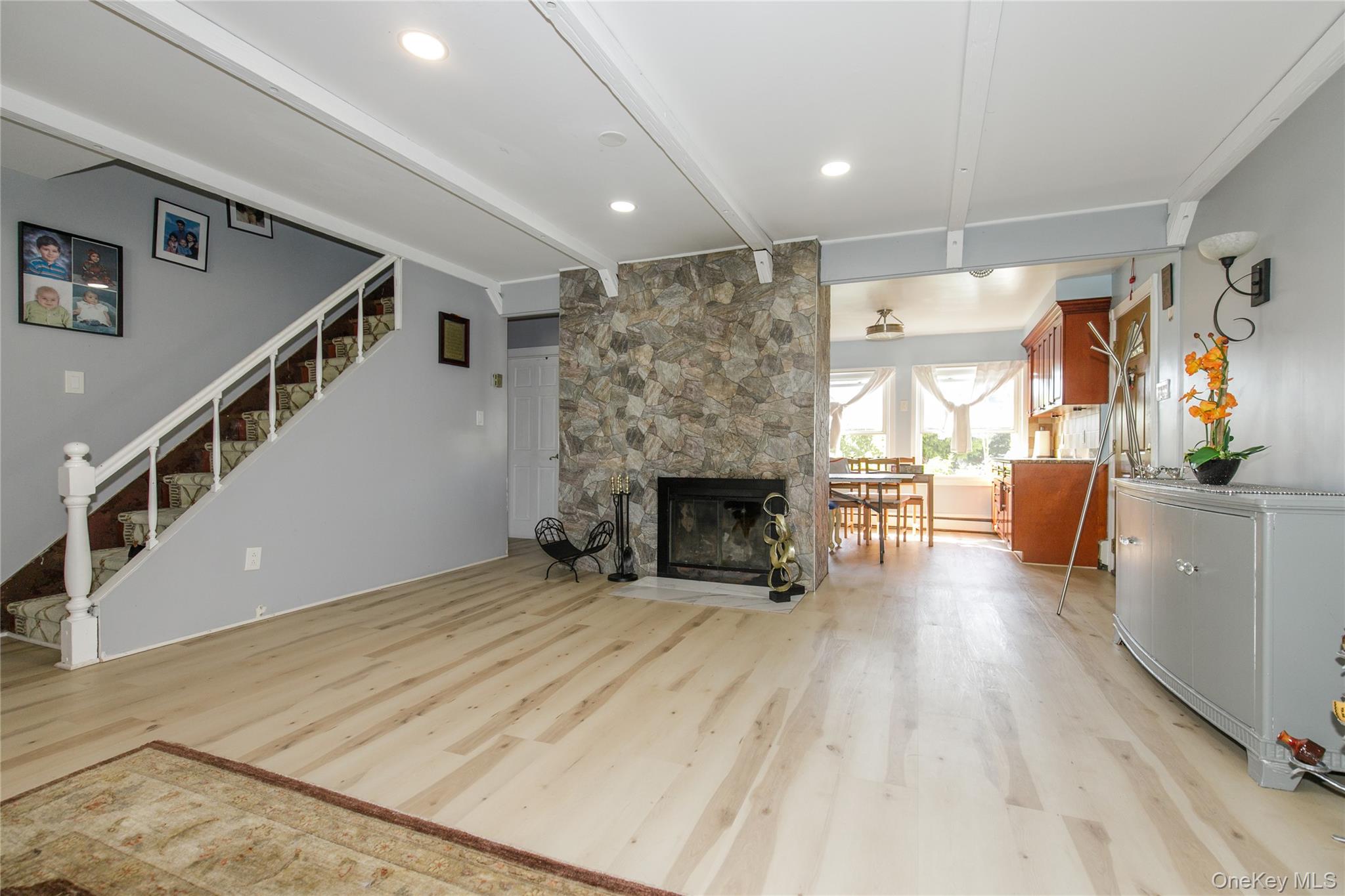 35 Lowland Road