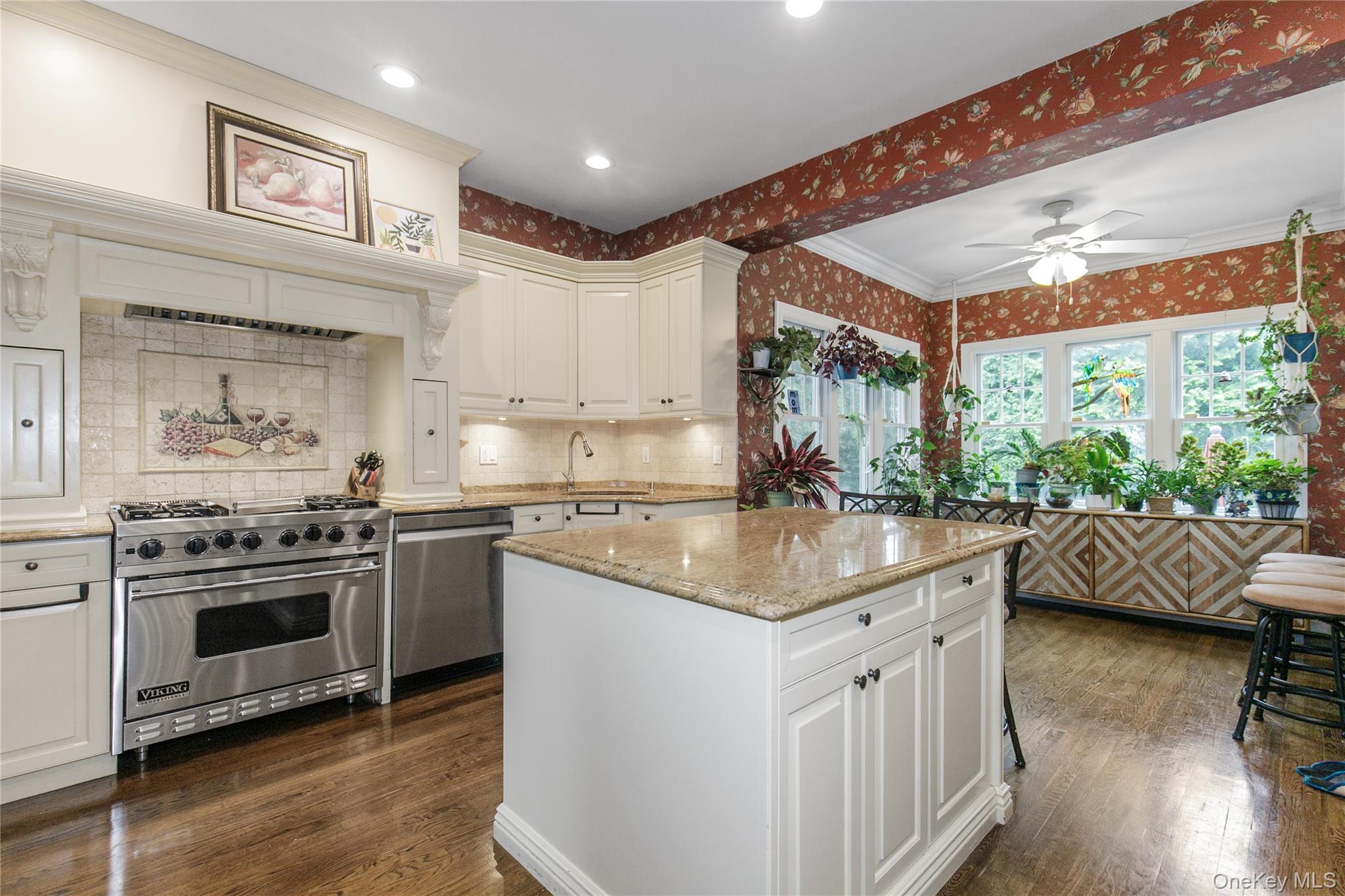 3 Saint Lawrence Place