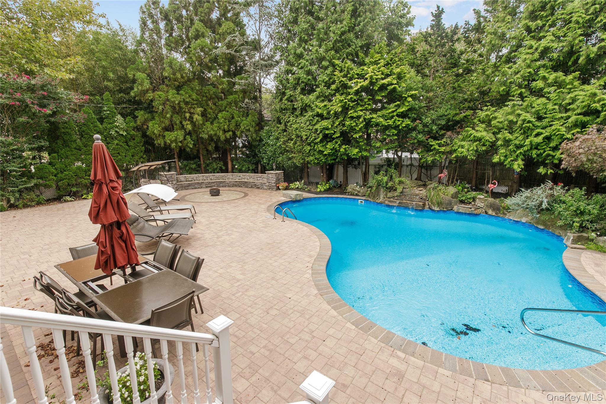 3 Saint Lawrence Place