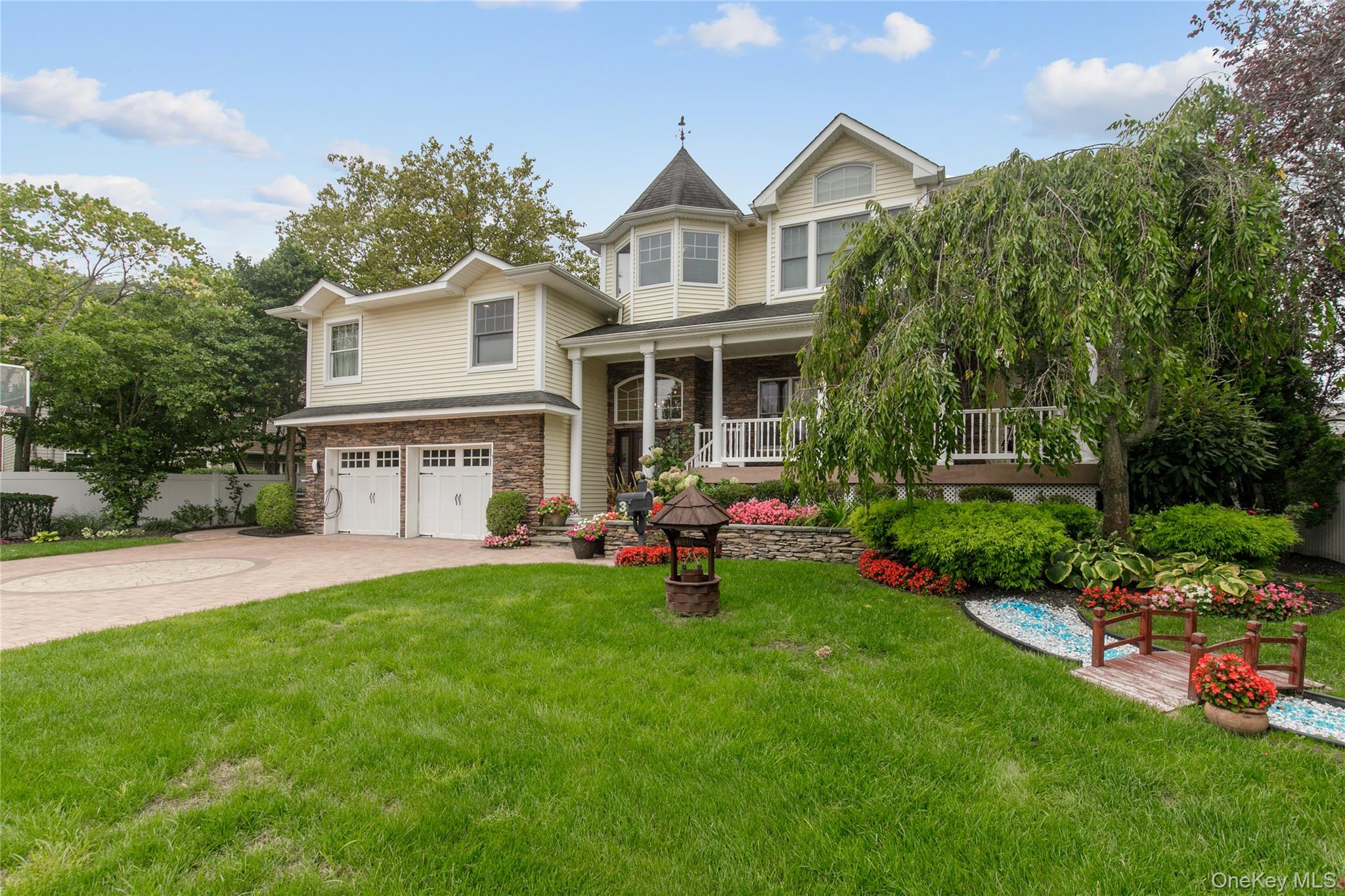 3 Saint Lawrence Place