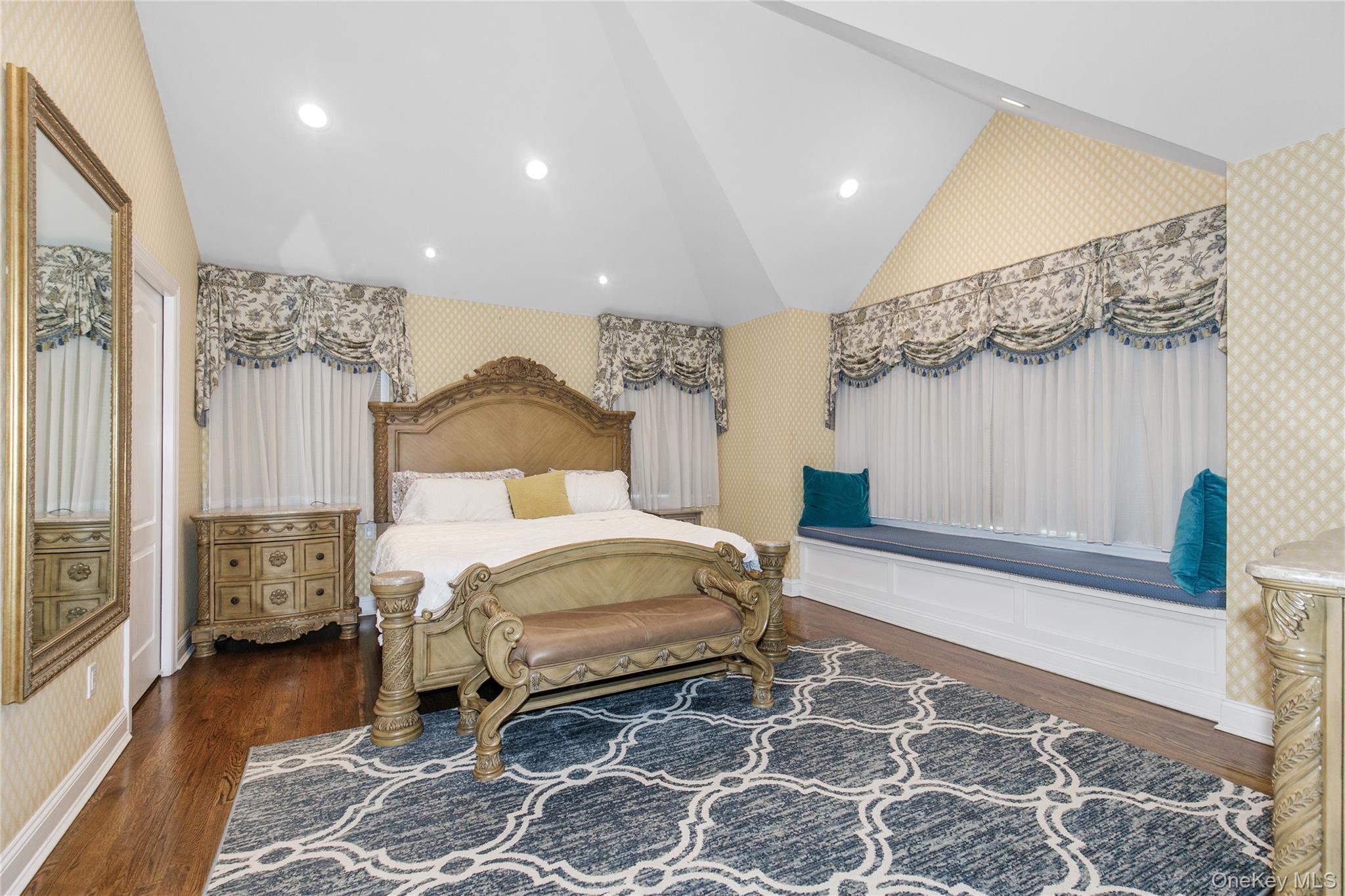 3 Saint Lawrence Place