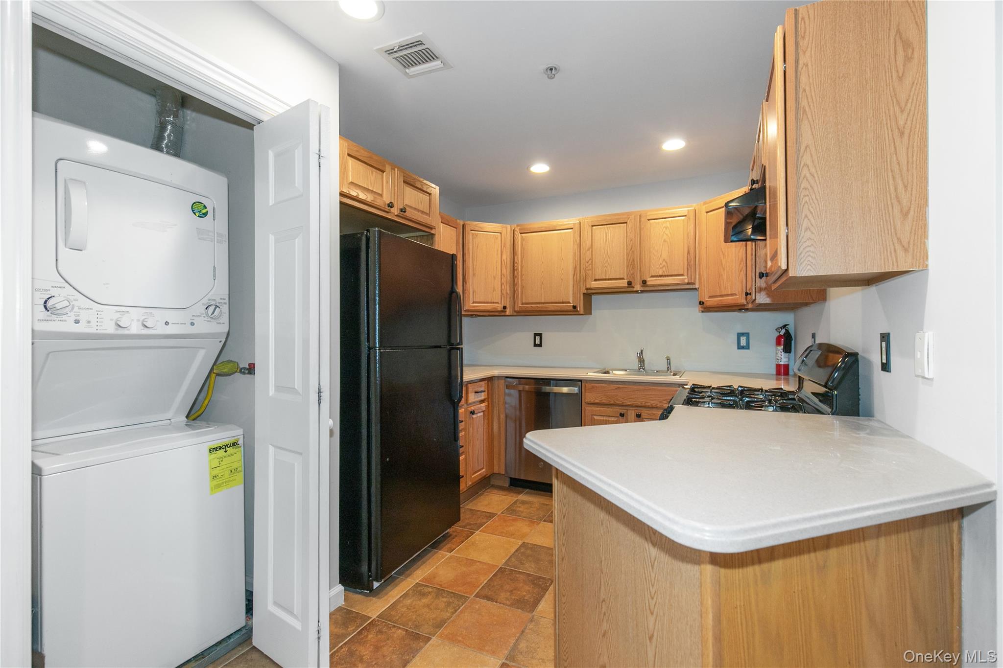 28 Lorien Place Unit: 4