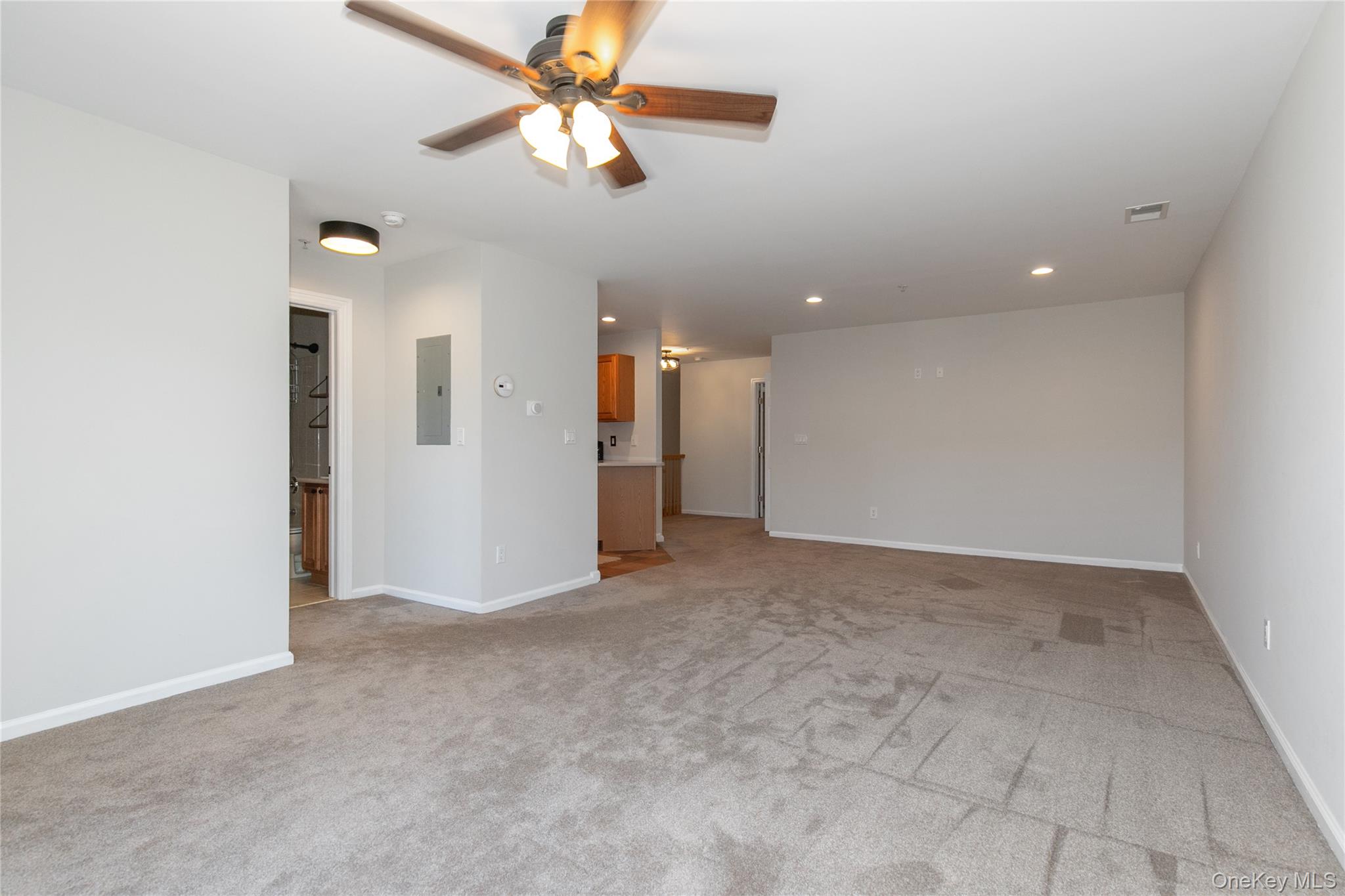 28 Lorien Place Unit: 4