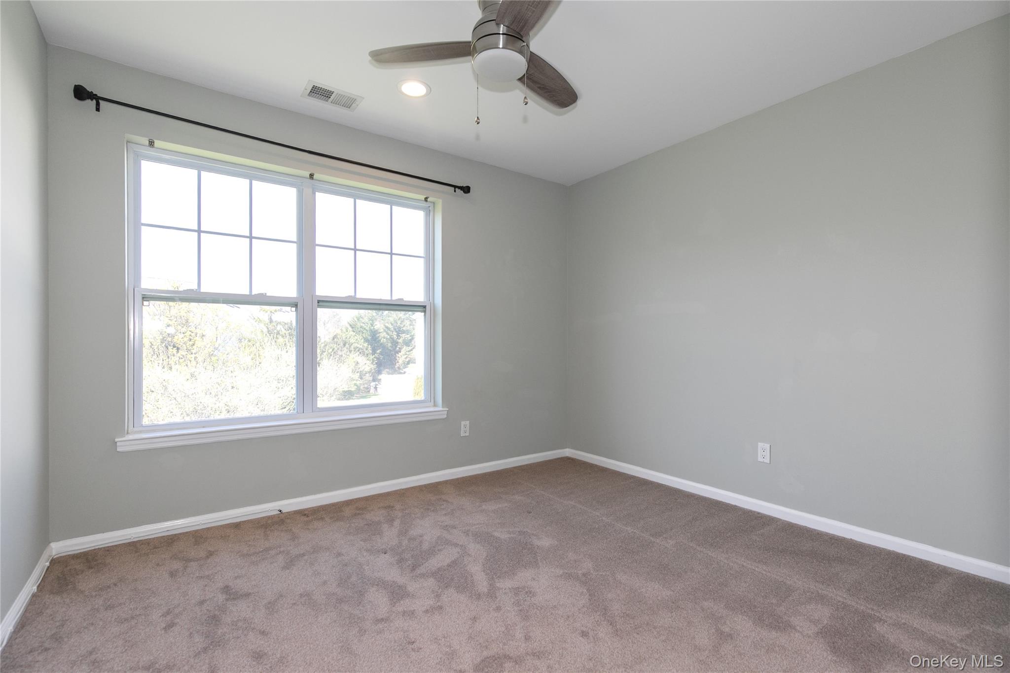 28 Lorien Place Unit: 4