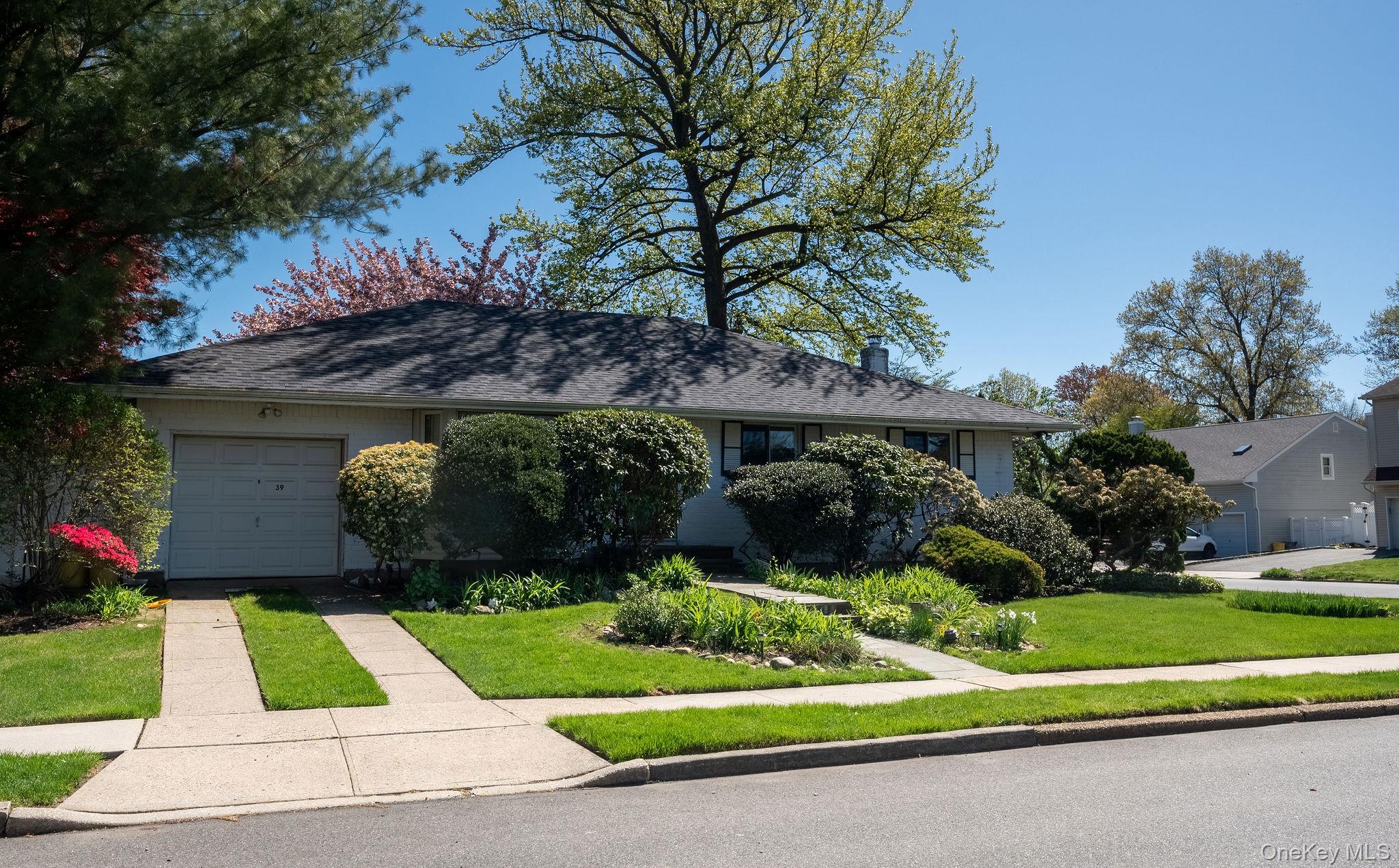 39 Deer Path Lane
