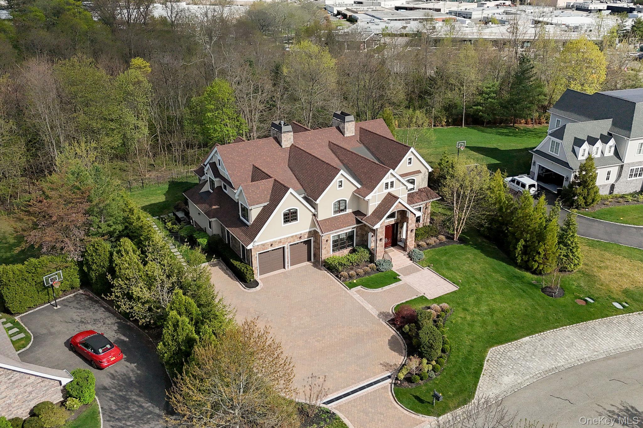11 Buckingham Court