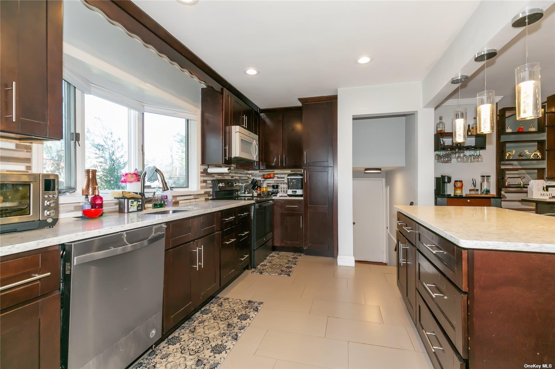 523 Cambridge Avenue