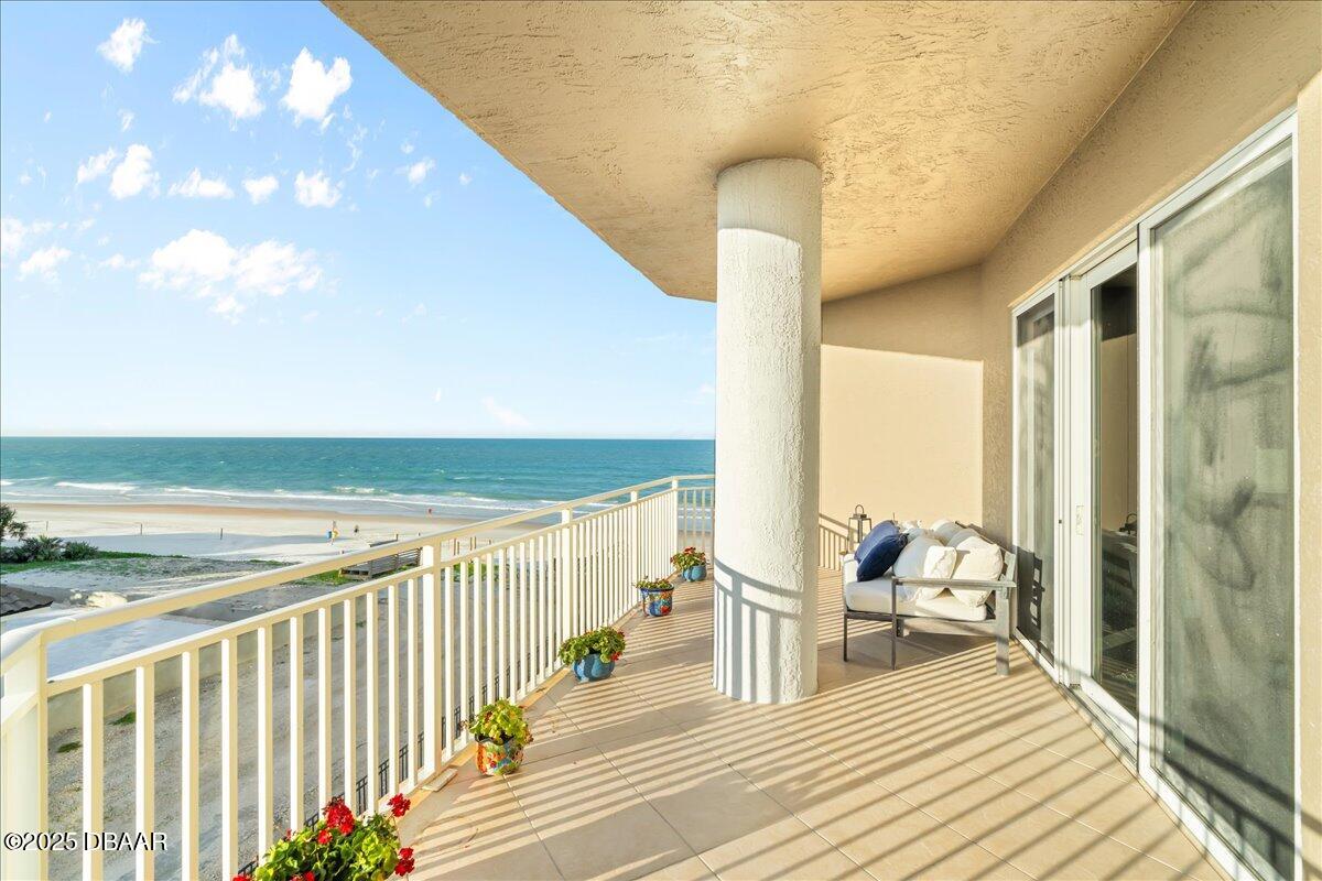 2855 S Atlantic Avenue, 304