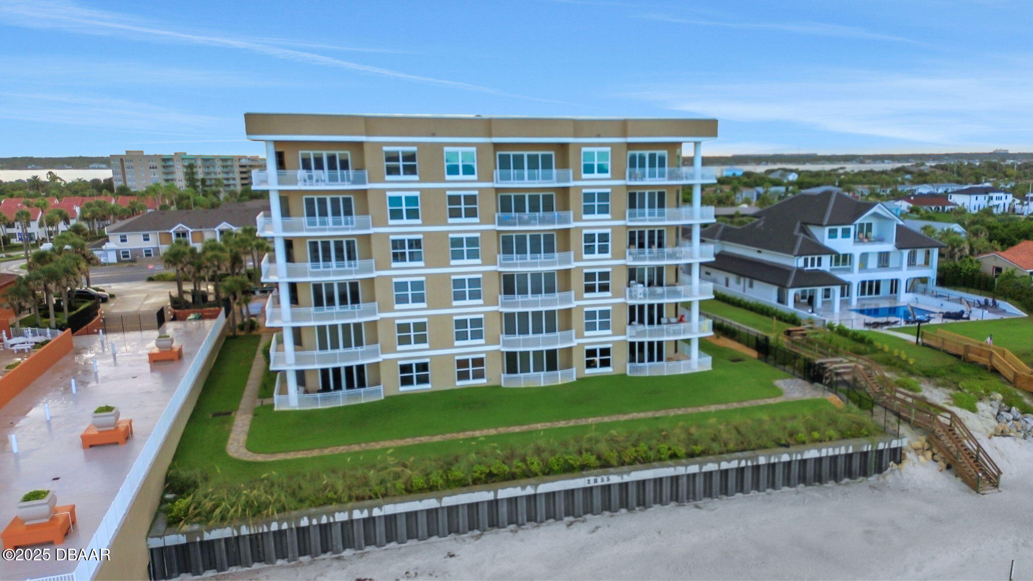 2855 S Atlantic Avenue, 304