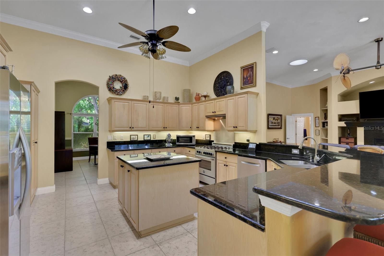 6092 SABAL HAMMOCK CIR