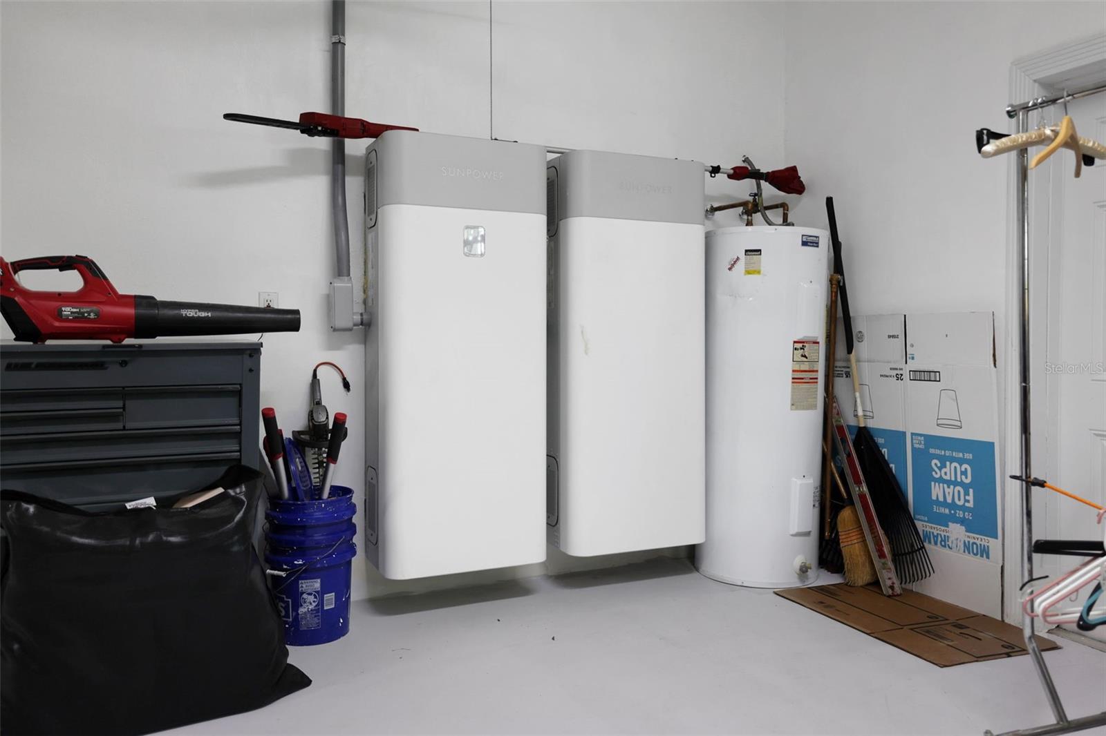 6092 SABAL HAMMOCK CIR