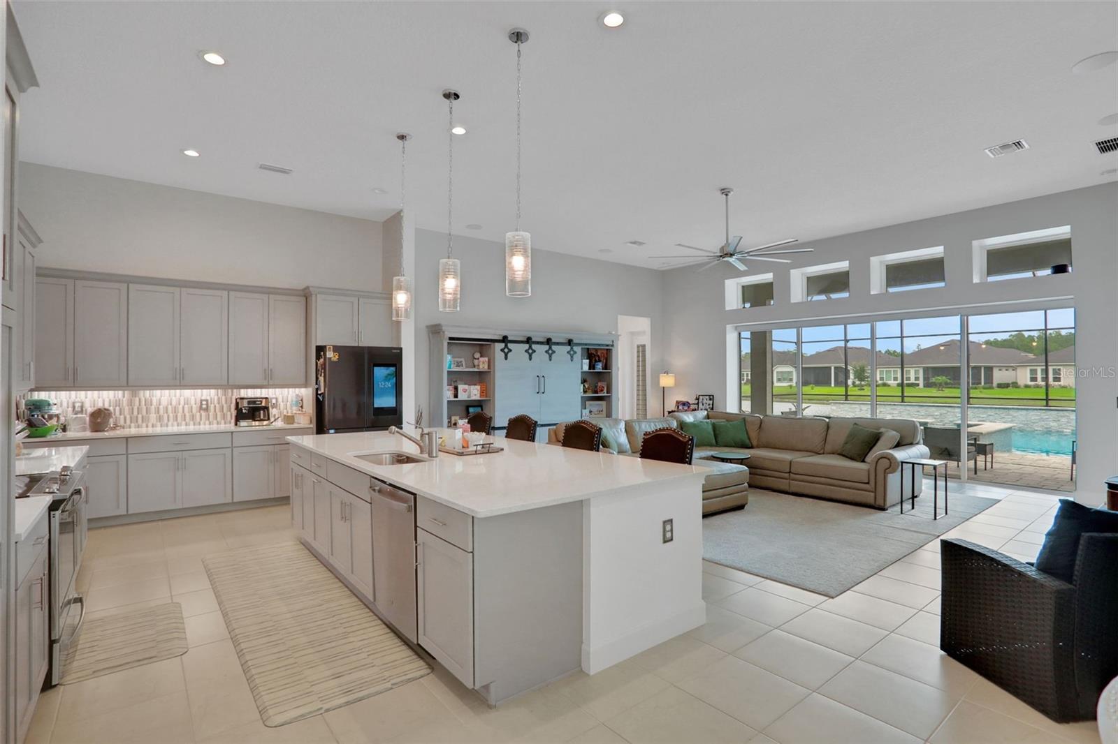 402 AQUAMARINE WAY