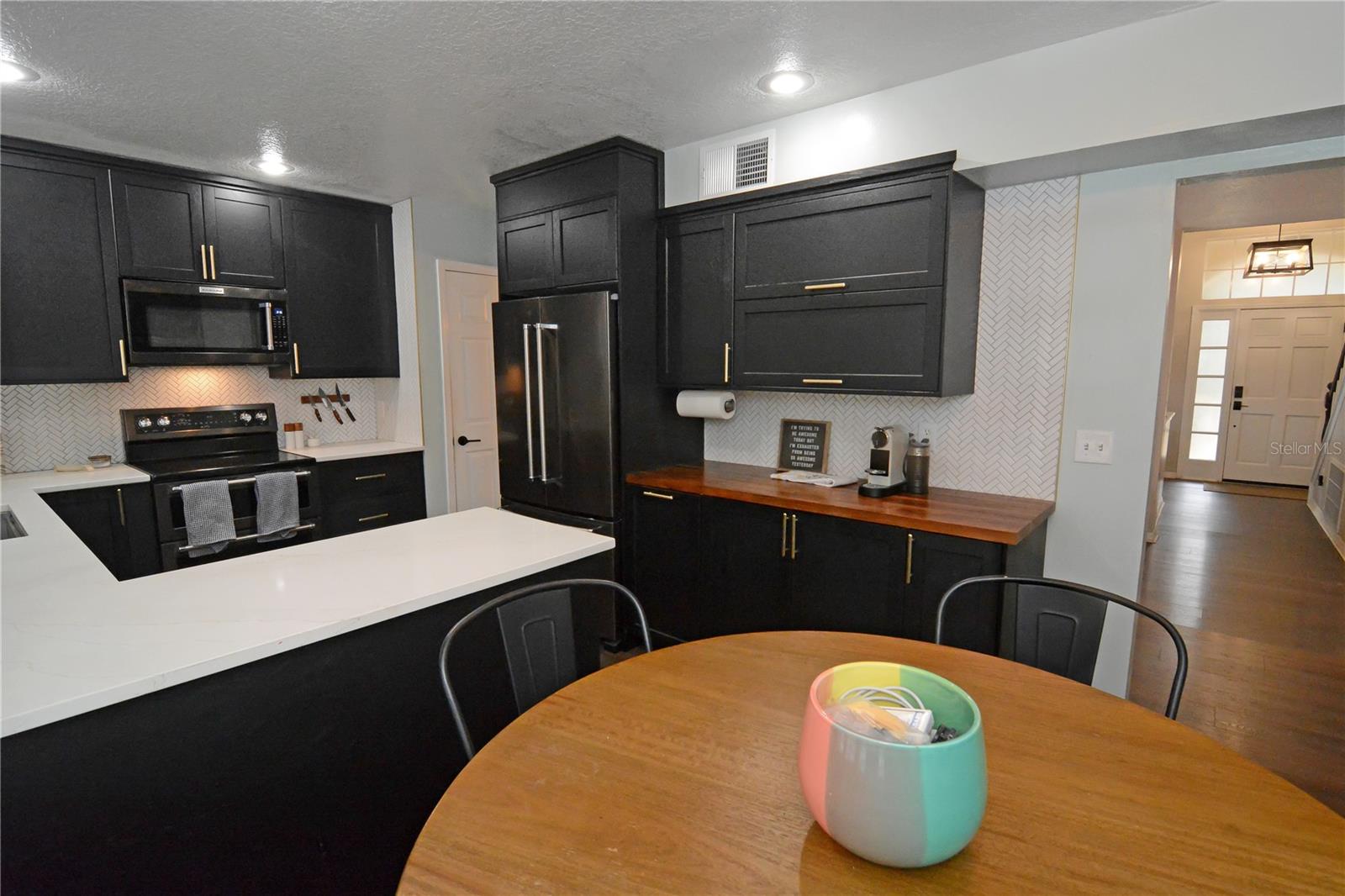 1090 PEBBLE BEACH CT