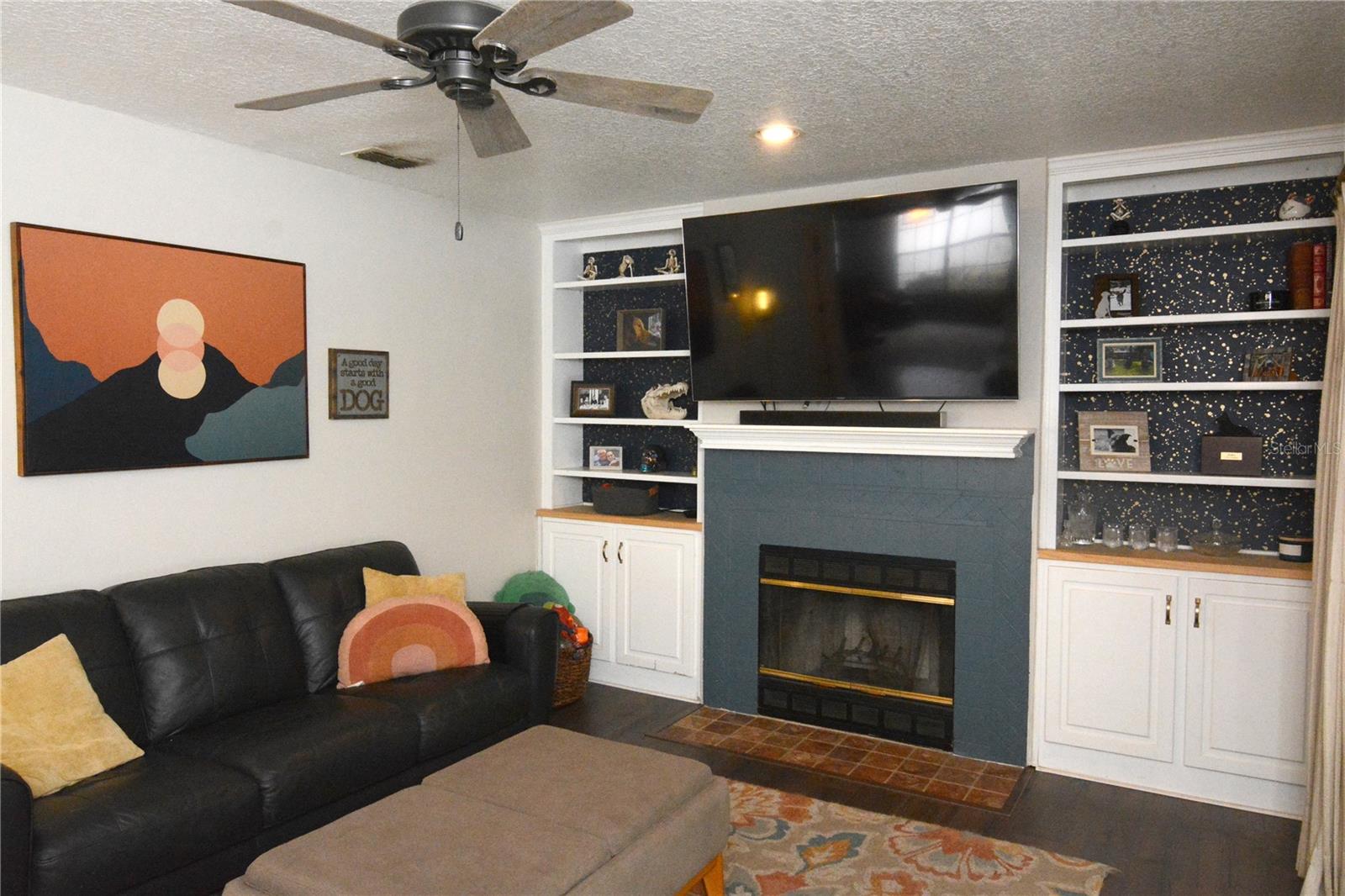 1090 PEBBLE BEACH CT