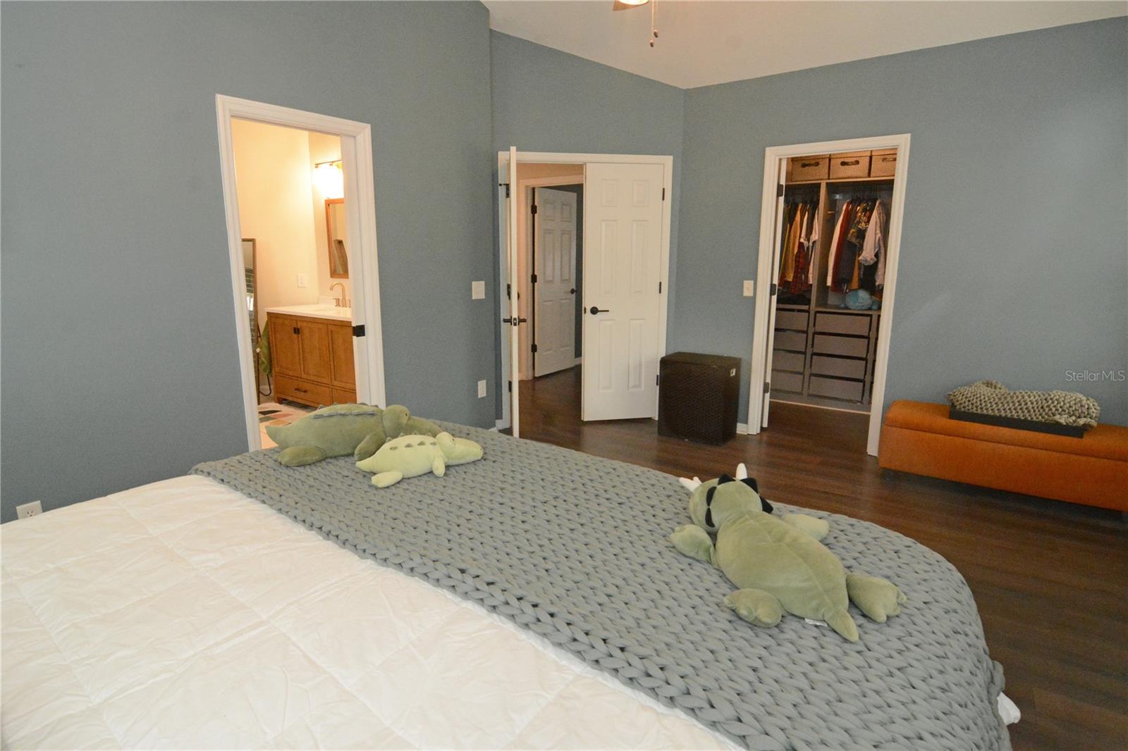 1090 PEBBLE BEACH CT