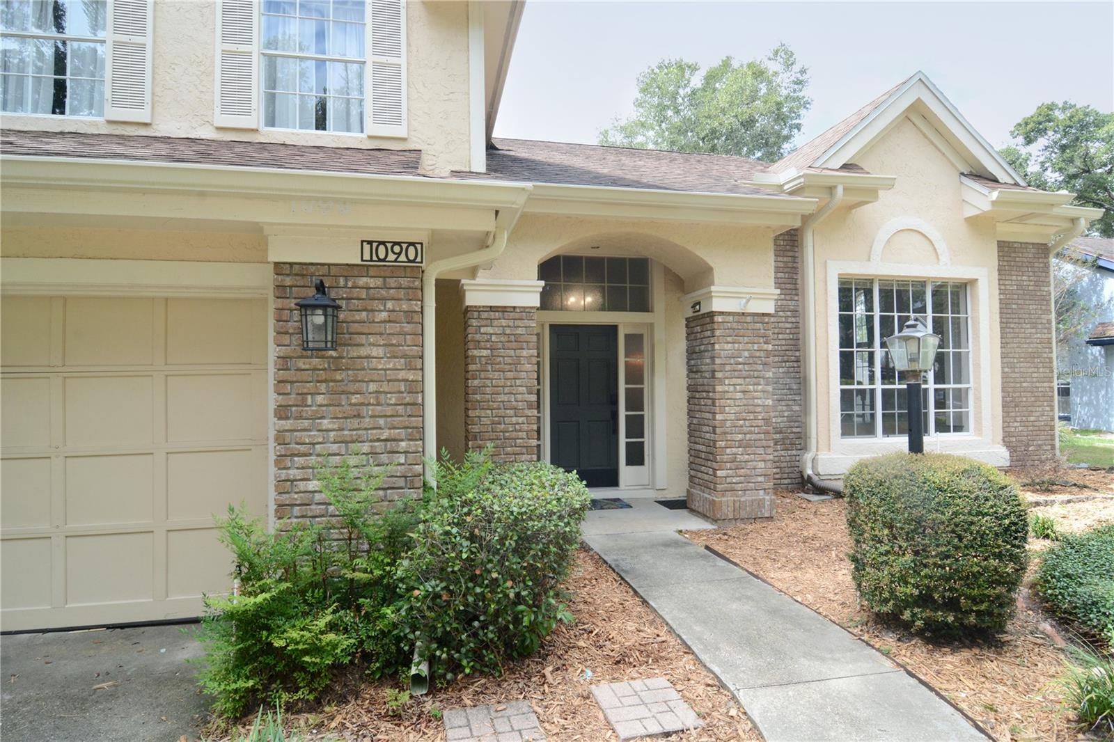 1090 PEBBLE BEACH CT