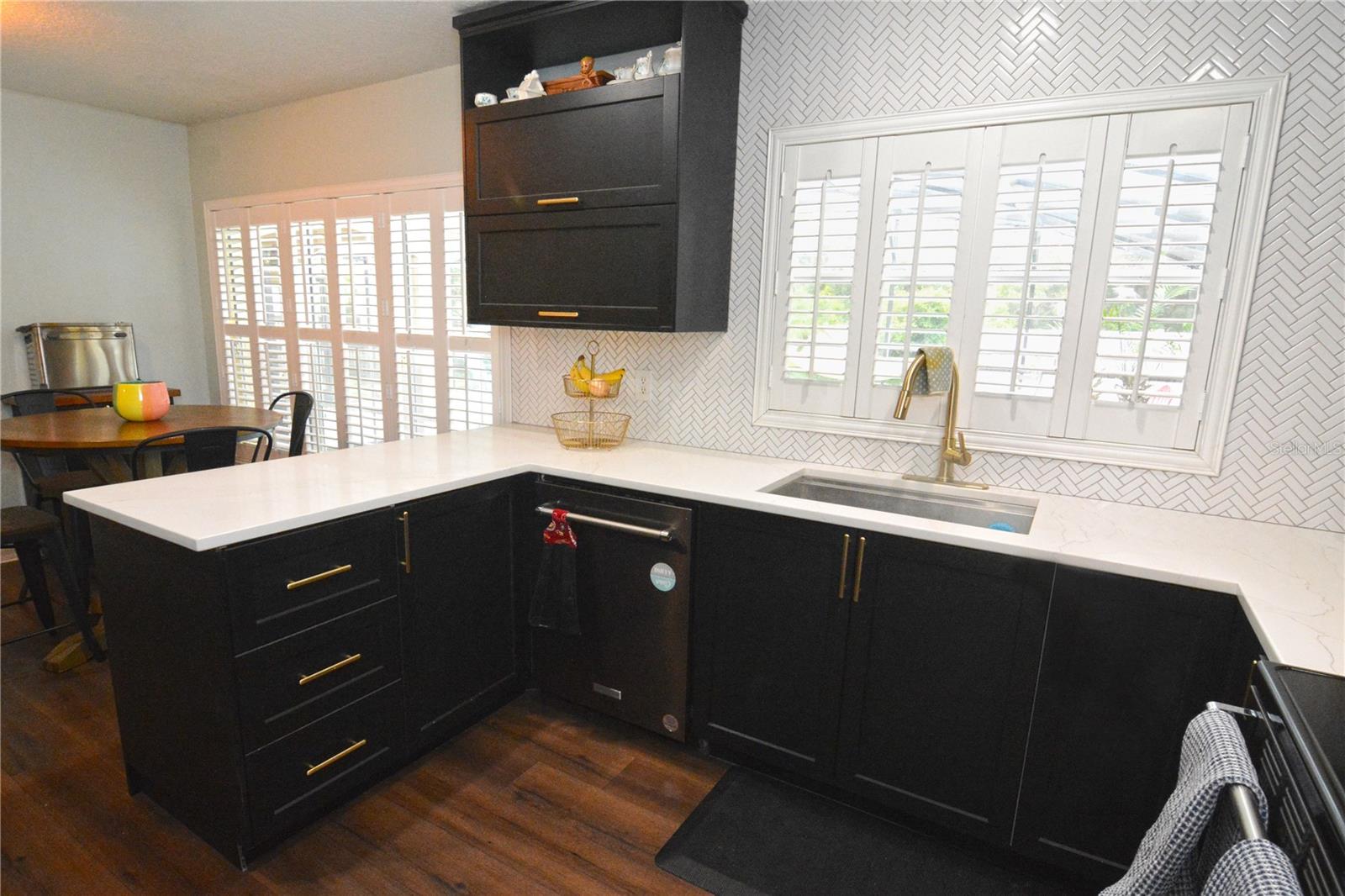 1090 PEBBLE BEACH CT