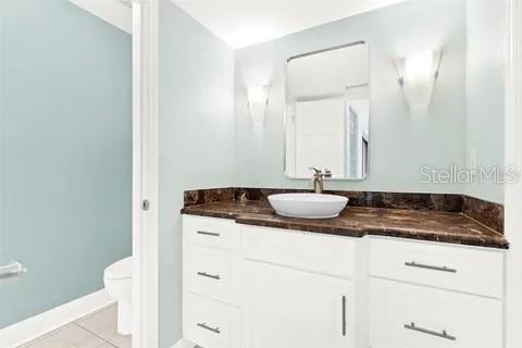 1000 WINDERLEY PL #5