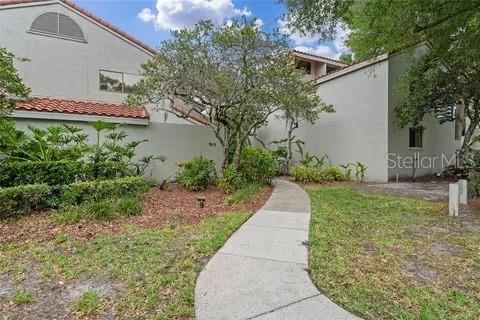 1000 WINDERLEY PL #5