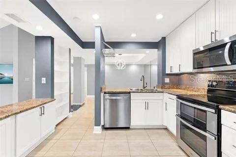 1000 WINDERLEY PL #5