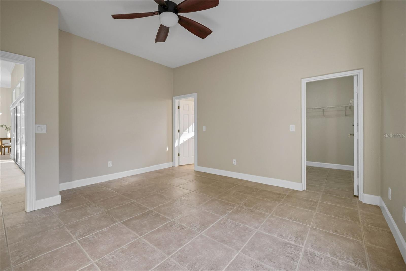 11 CYPRESS HOLLOW LN